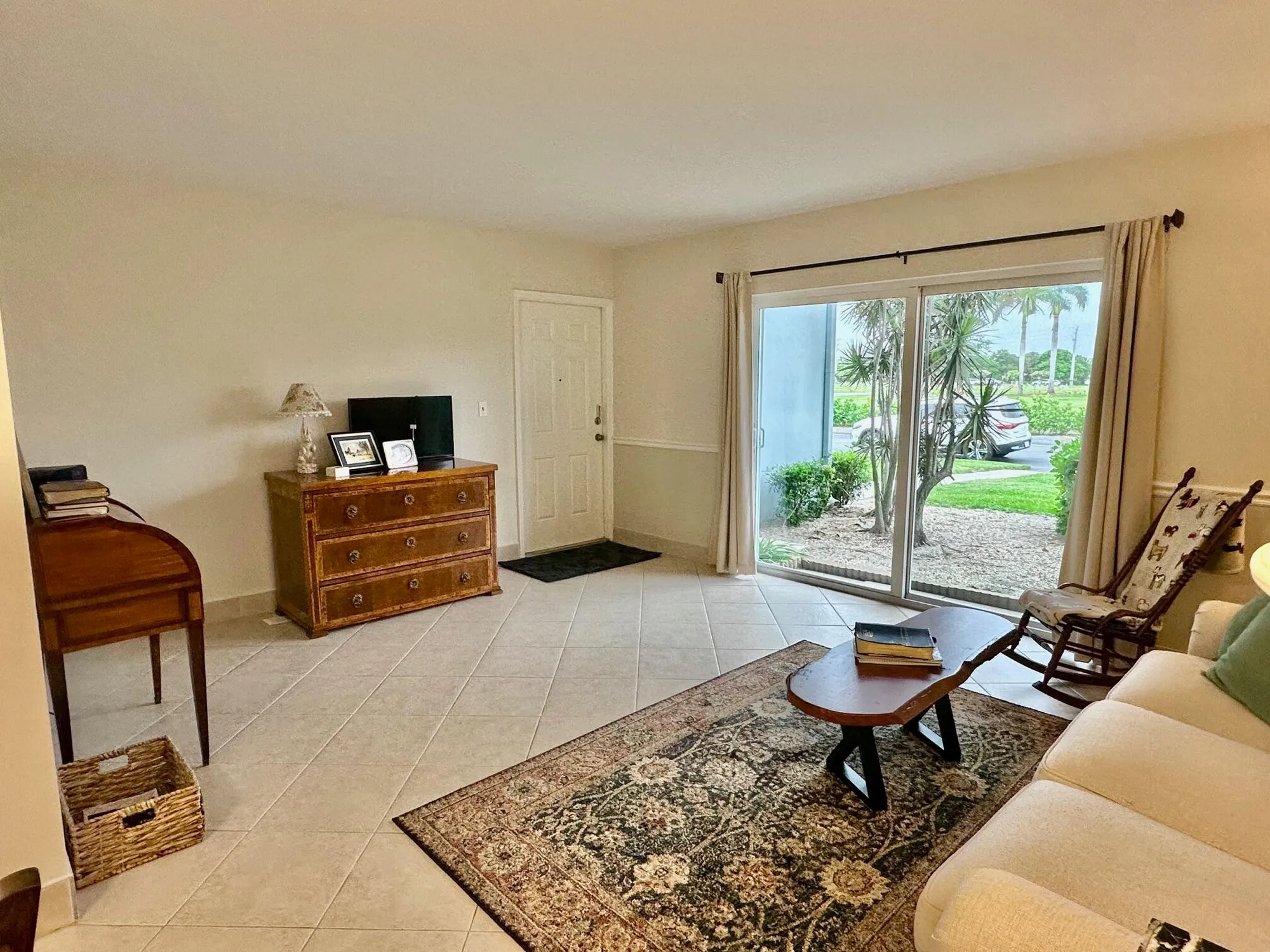Property Slideshow image 7 of 17 | 310 north blvd 1c, Boynton Beach, FL, 33435