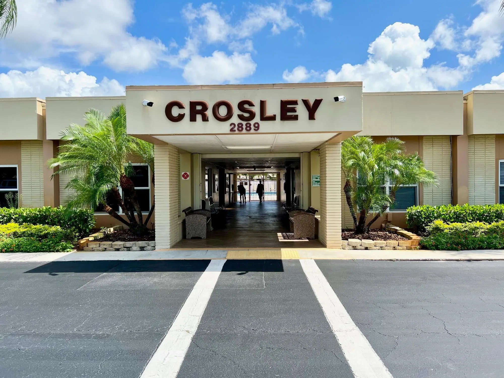 Property Slideshow image 26 of 35 | 2805 crosley dr b, West Palm Beach, FL, 33415
