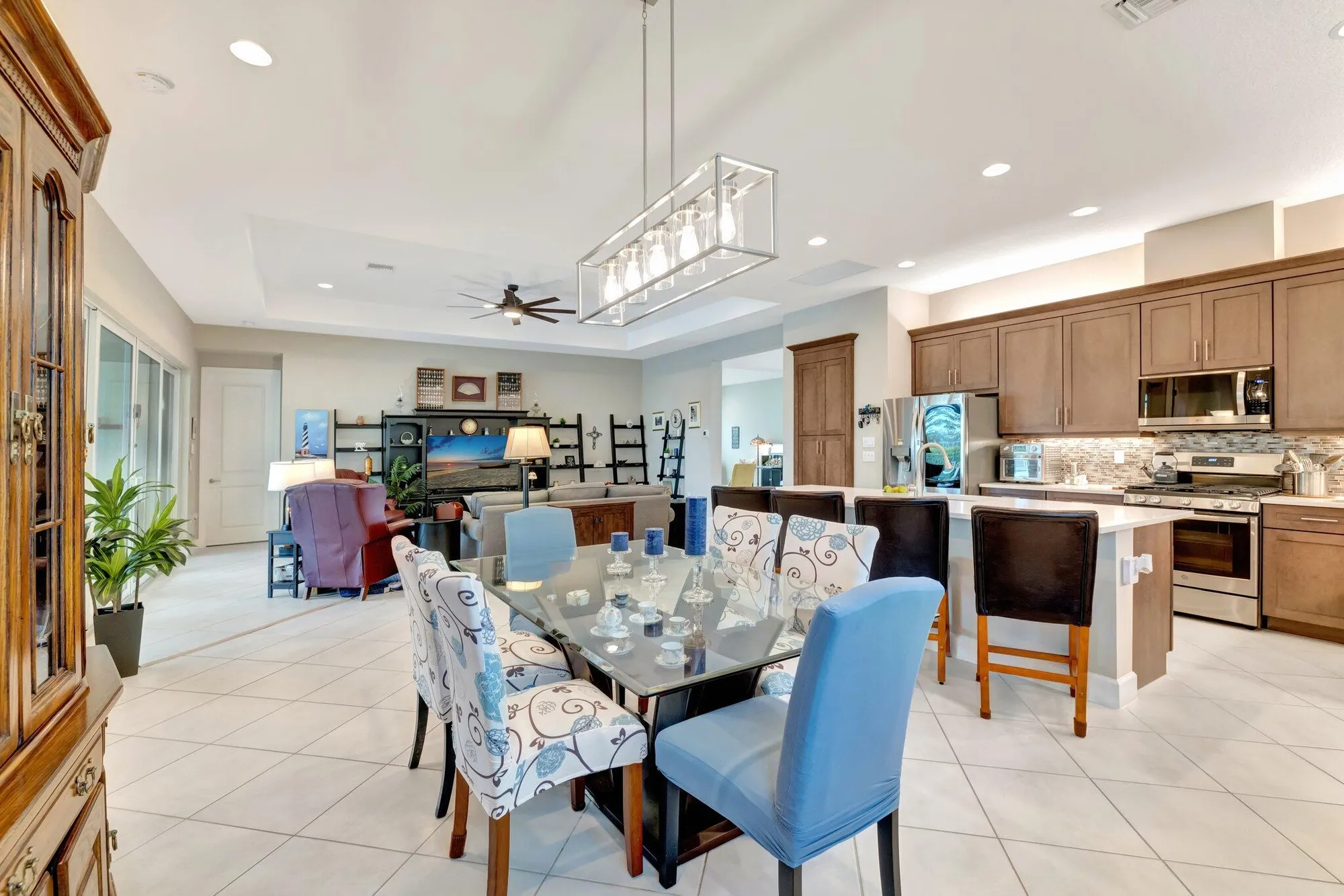 Property Slideshow image 22 of 89 | 11699 sw coronado springs dr, Port Saint Lucie, FL, 34987