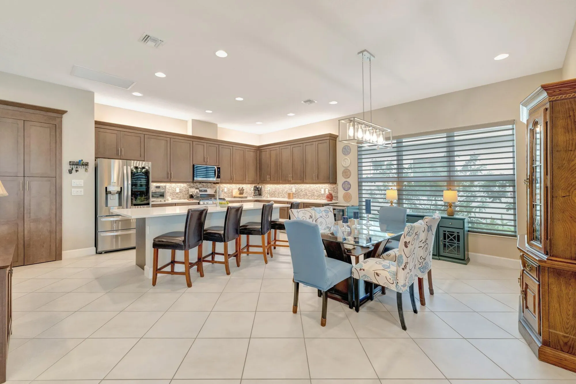 Property Slideshow image 18 of 89 | 11699 sw coronado springs dr, Port Saint Lucie, FL, 34987