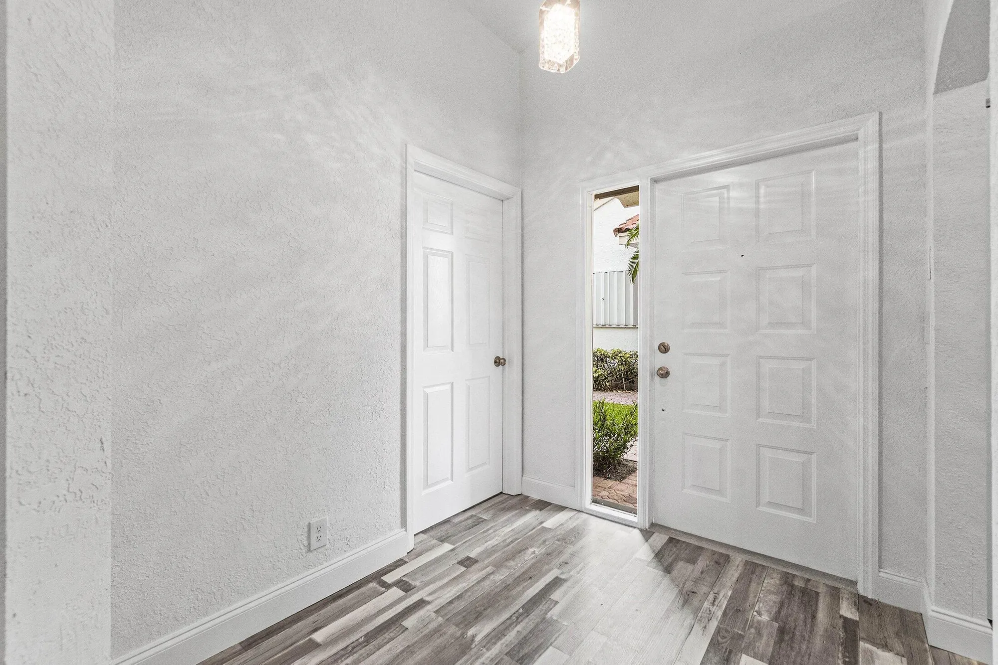 Property Slideshow image 5 of 41 | 15465 lake gardenia pl, Delray Beach, FL, 33484