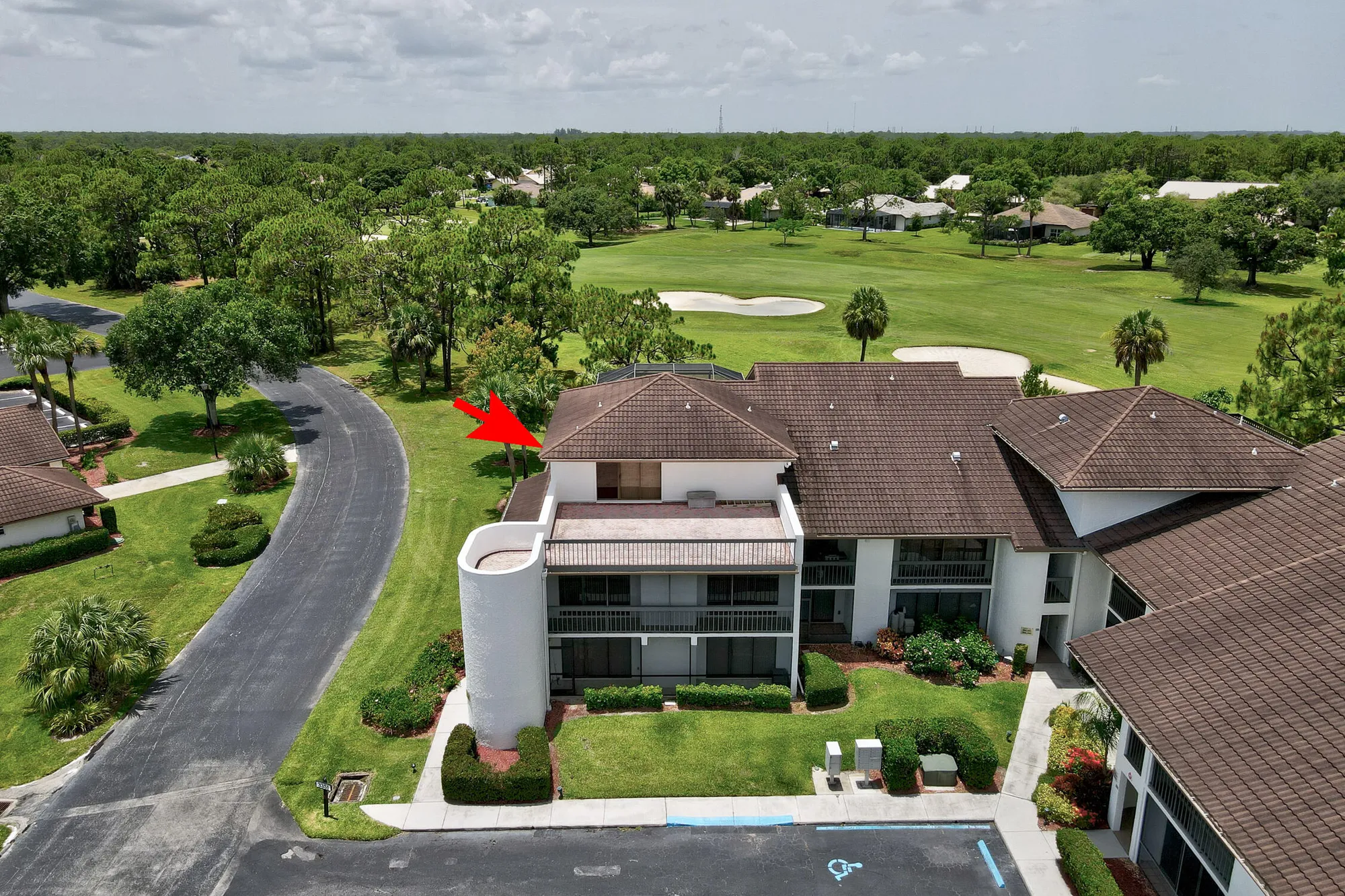 Property Slideshow image 3 of 44 | 3351 twin lakes ter apt 206, Fort Pierce, FL, 34951