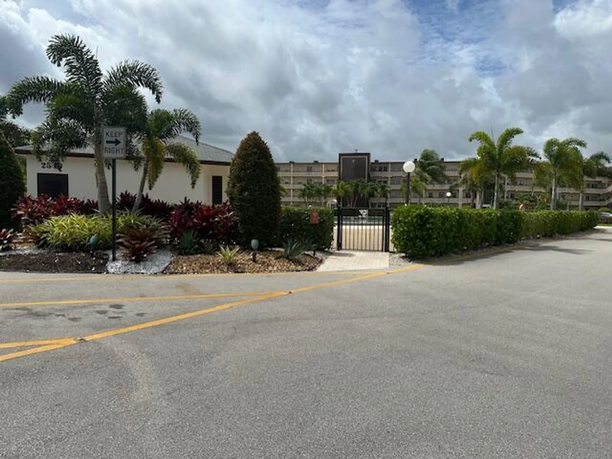 Property Slideshow image 2 of 85 | 4093 wolverton e unit e, Boca Raton, FL, 33434