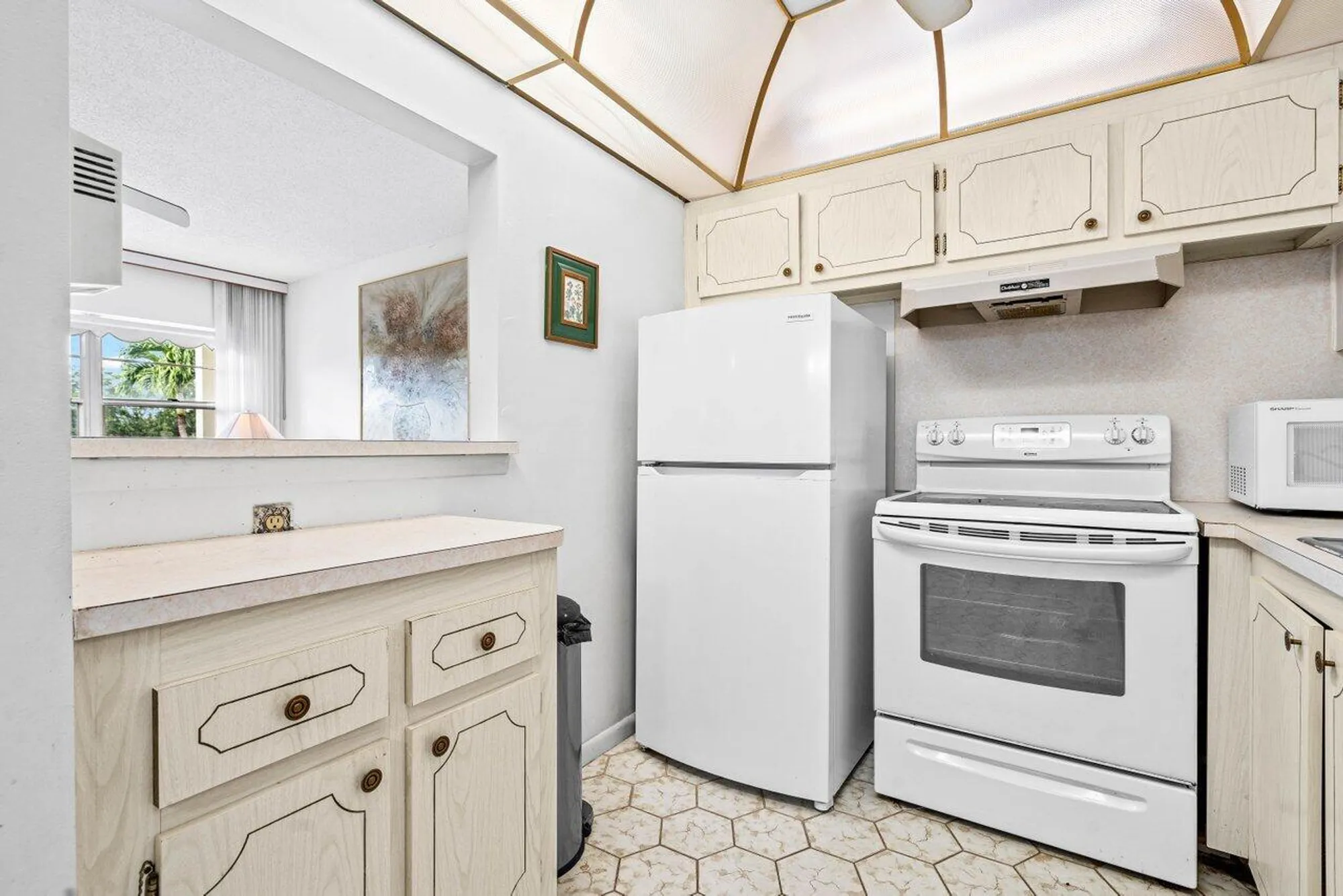 Property Slideshow image 11 of 23 | 105 brighton c, Boca Raton, FL, 33434