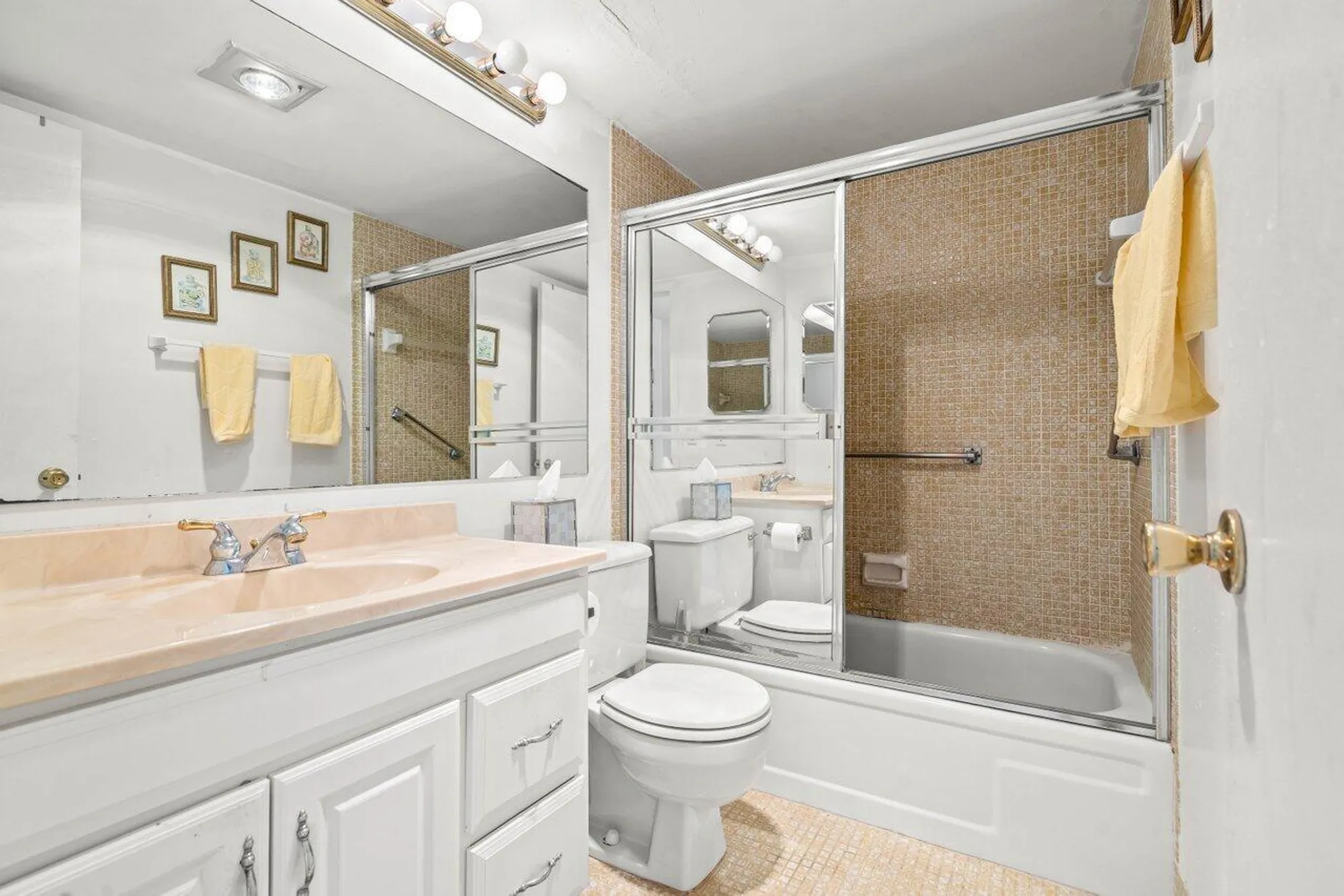 Property Slideshow image 15 of 23 | 105 brighton c, Boca Raton, FL, 33434