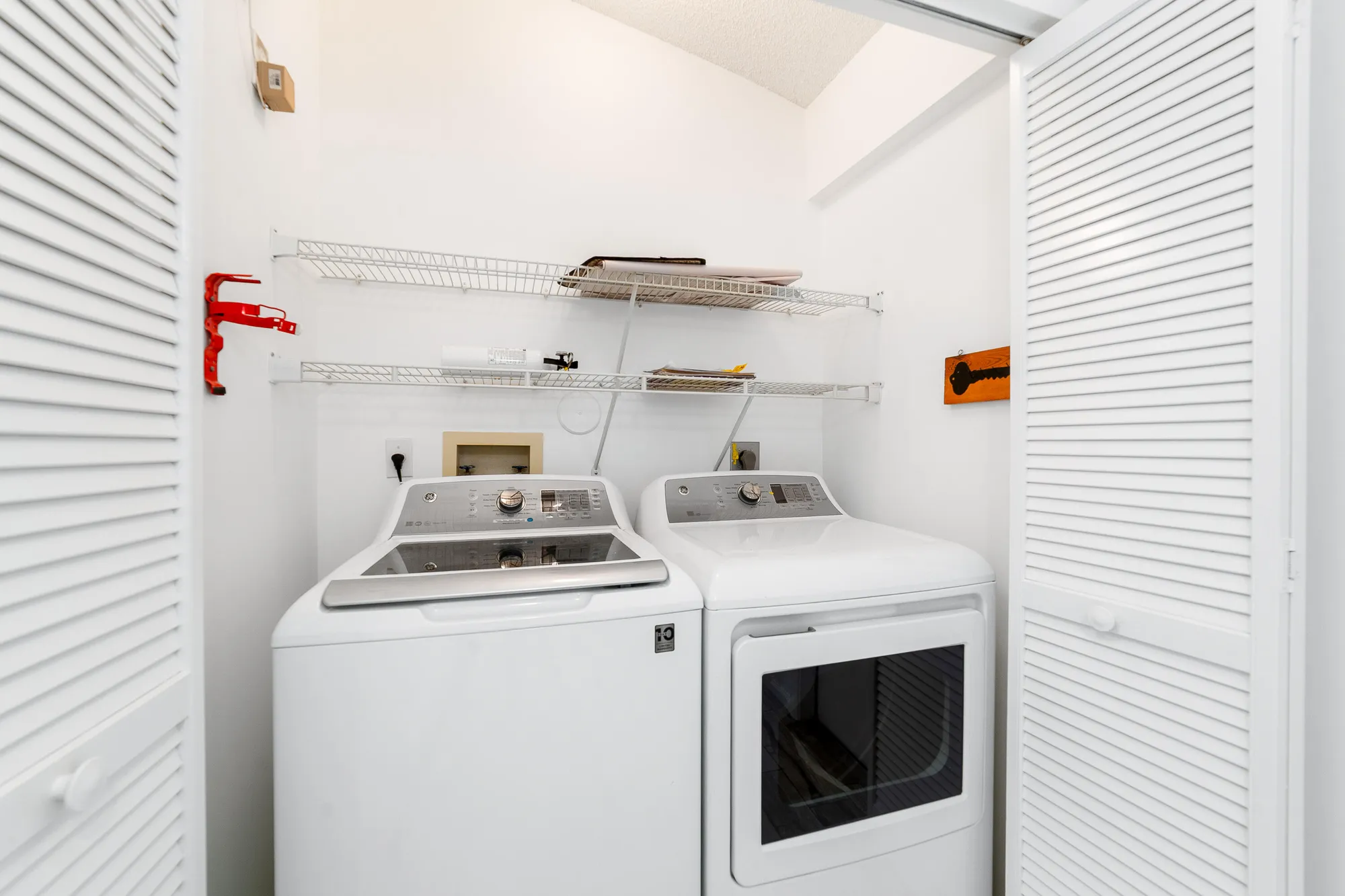 Property Slideshow image 10 of 28 | 9904 summerbrook ter c, Boynton Beach, FL, 33437