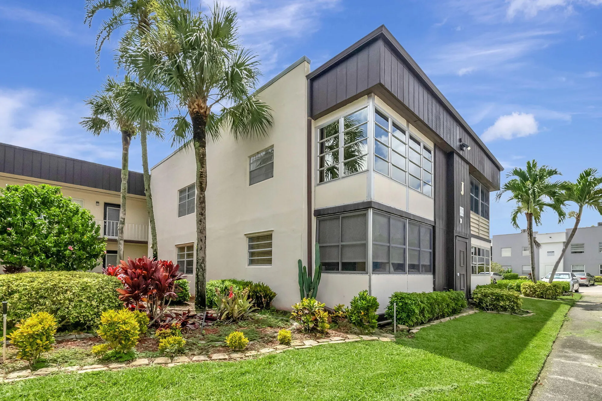 Property Slideshow image 23 of 56 | 479 burgundy j, Delray Beach, FL, 33484