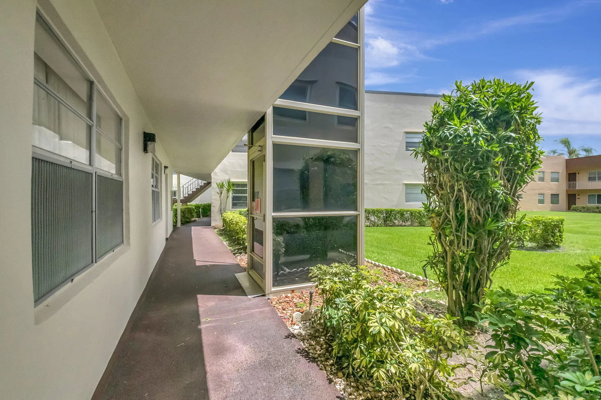 Property Slideshow image 25 of 56 | 479 burgundy j, Delray Beach, FL, 33484