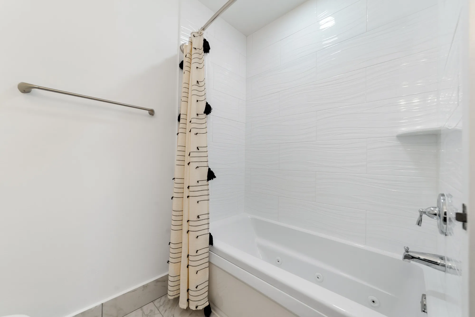 Property Slideshow image 16 of 28 | 9904 summerbrook ter c, Boynton Beach, FL, 33437