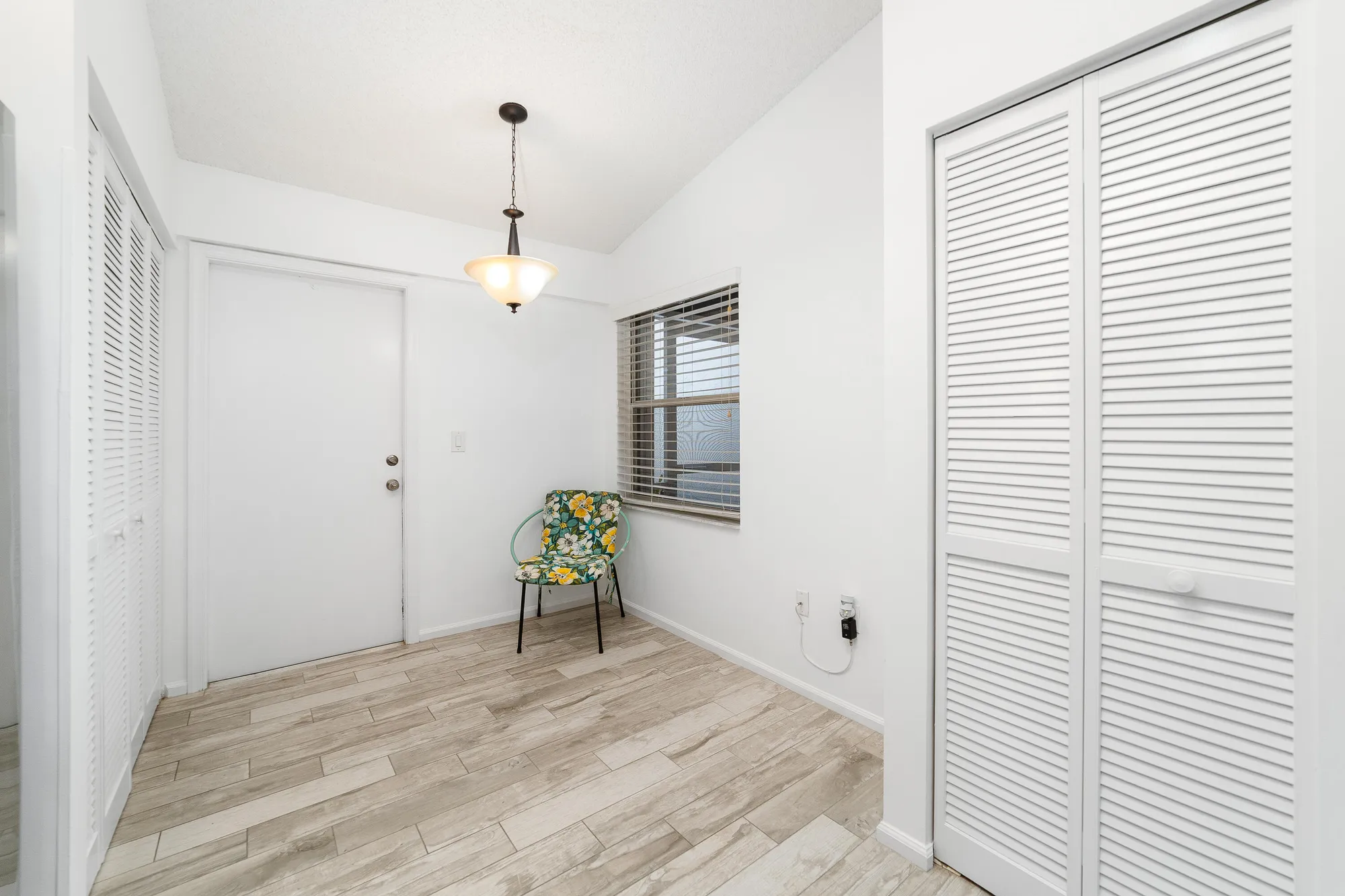 Property Slideshow image 8 of 28 | 9904 summerbrook ter c, Boynton Beach, FL, 33437