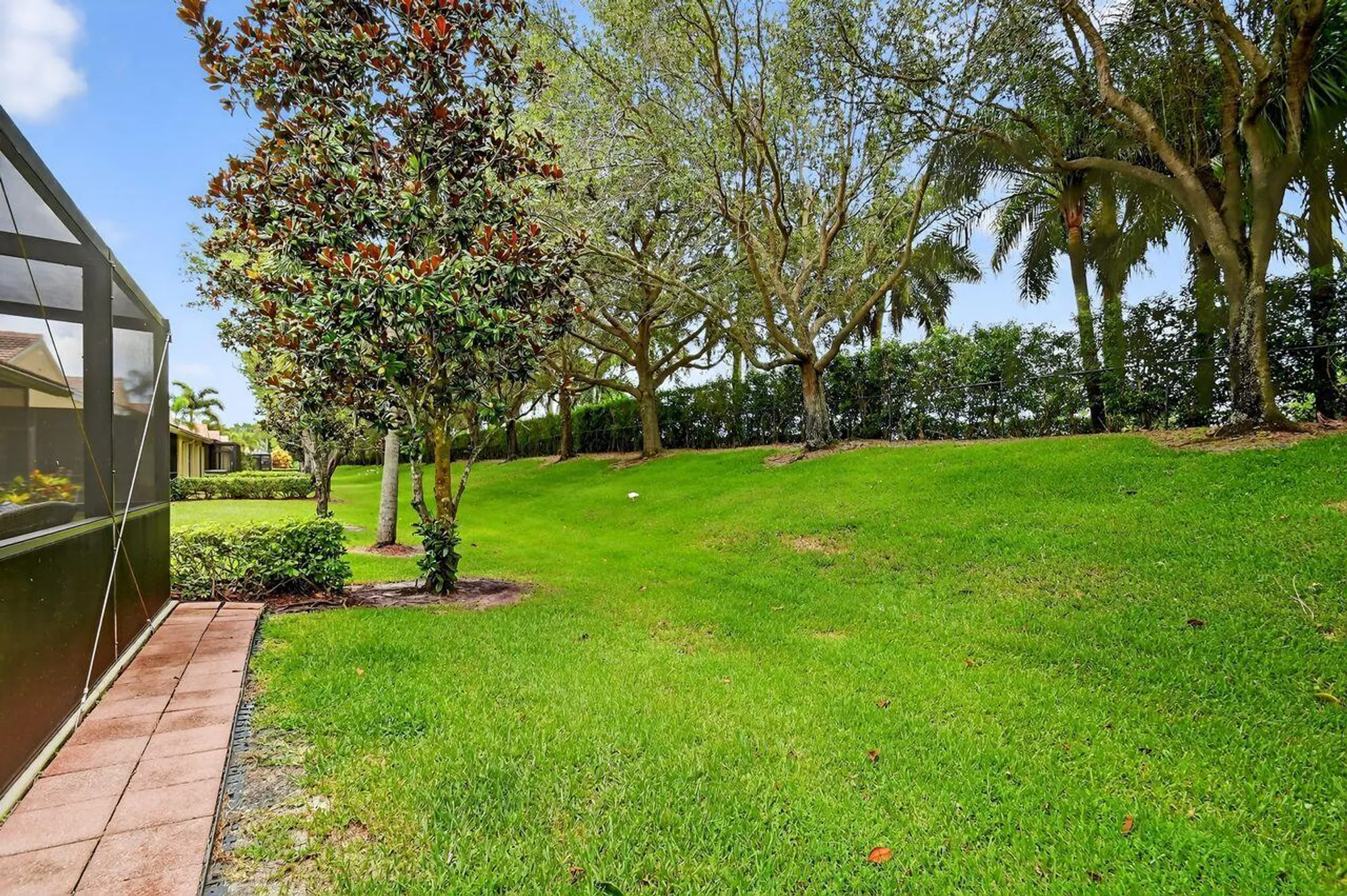 Property Slideshow image 25 of 45 | 9484 swansea ln, West Palm Beach, FL, 33411