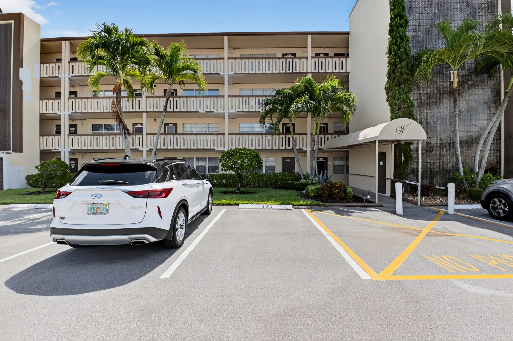 Property Slideshow image 6 of 85 | 4093 wolverton e unit e, Boca Raton, FL, 33434