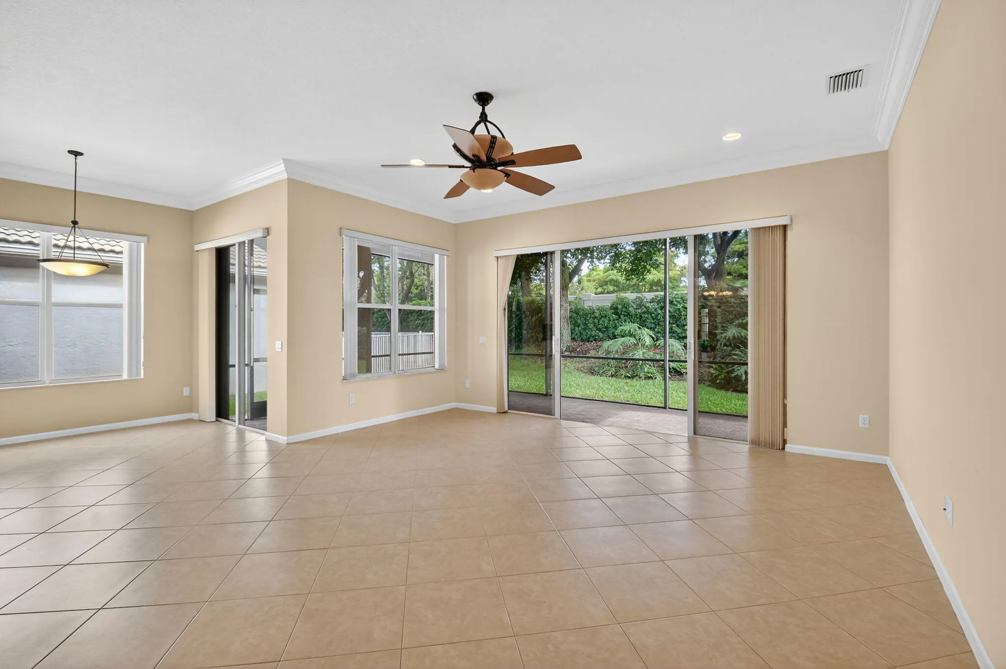 Property Slideshow image 11 of 83 | 8191 playa del sur blvd, Lake Worth, FL, 33467