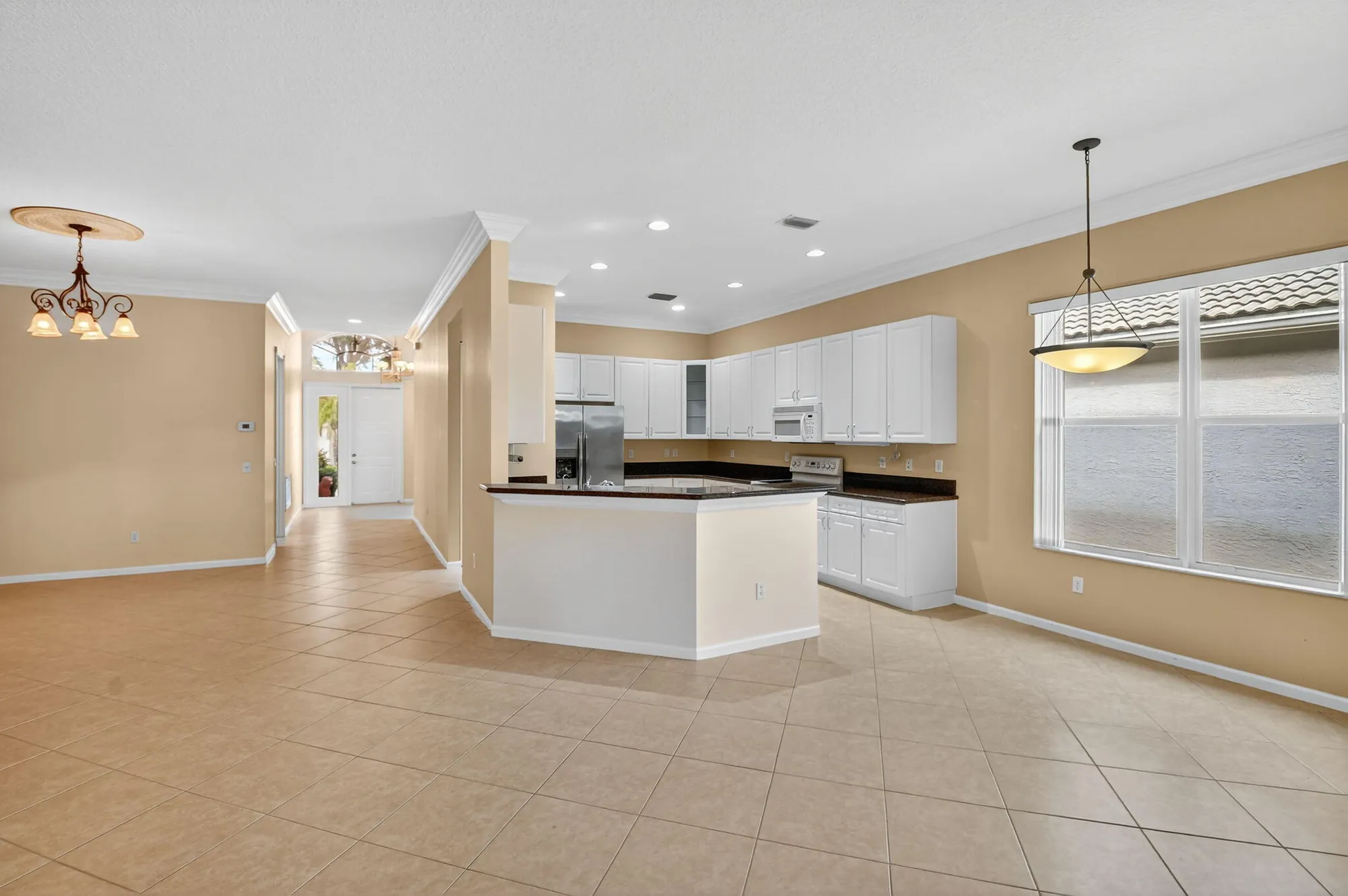 Property Slideshow image 14 of 83 | 8191 playa del sur blvd, Lake Worth, FL, 33467