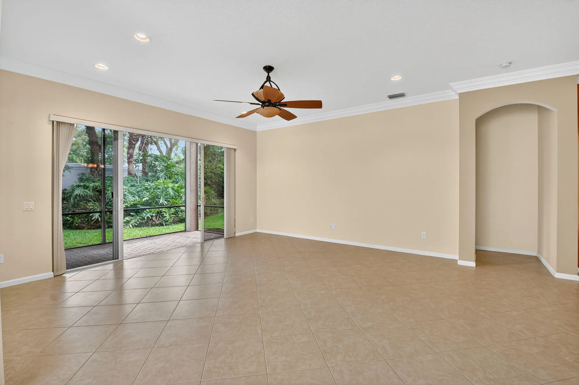 Property Slideshow image 20 of 83 | 8191 playa del sur blvd, Lake Worth, FL, 33467
