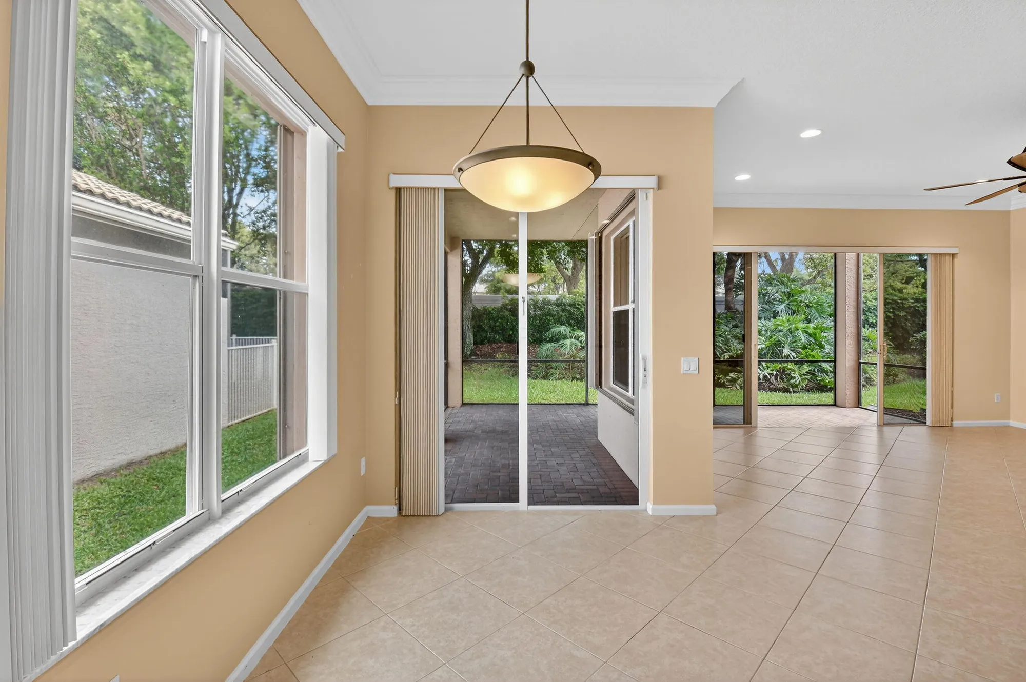 Property Slideshow image 19 of 83 | 8191 playa del sur blvd, Lake Worth, FL, 33467