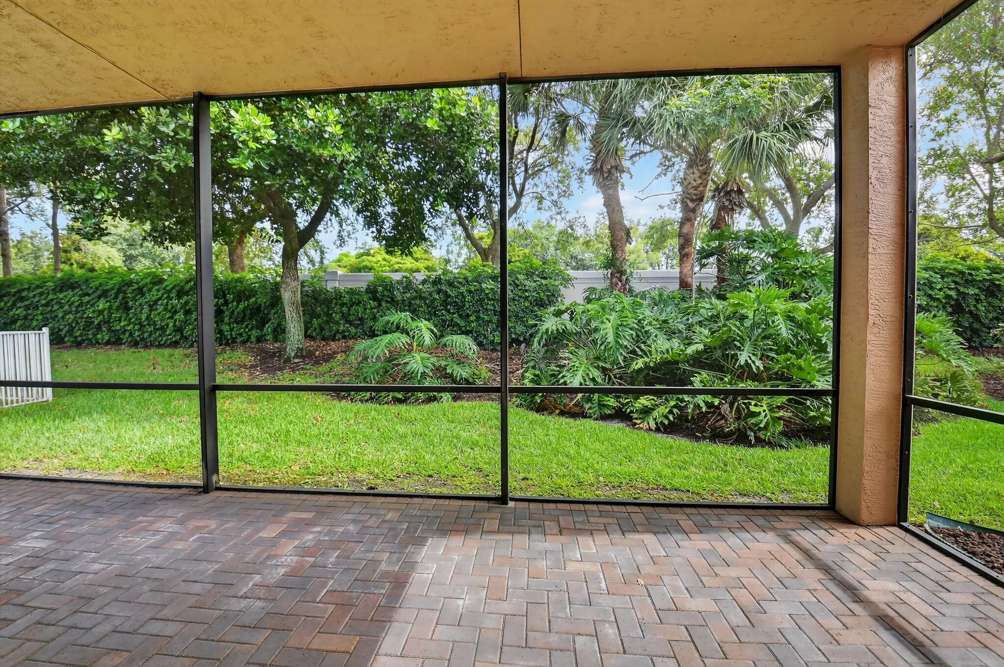 Property Slideshow image 35 of 83 | 8191 playa del sur blvd, Lake Worth, FL, 33467