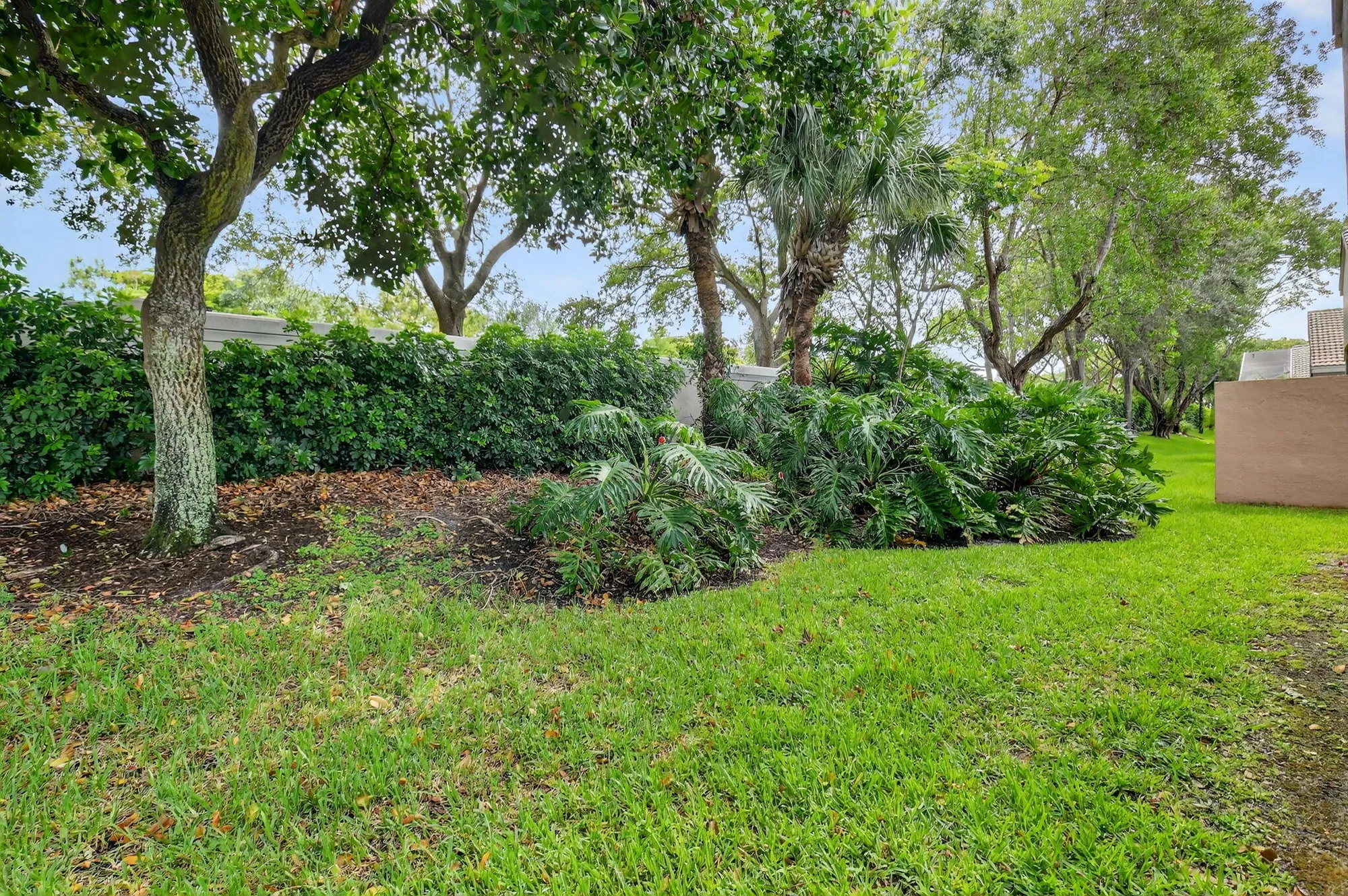 Property Slideshow image 40 of 83 | 8191 playa del sur blvd, Lake Worth, FL, 33467