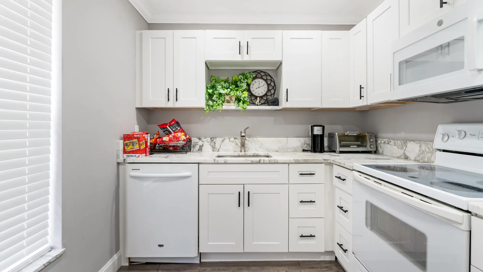 Property Slideshow image 3 of 25 | 871 worcester ln, Lake Worth, FL, 33467