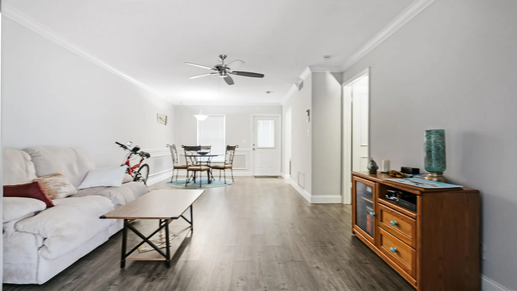 Property Slideshow image 8 of 25 | 871 worcester ln, Lake Worth, FL, 33467