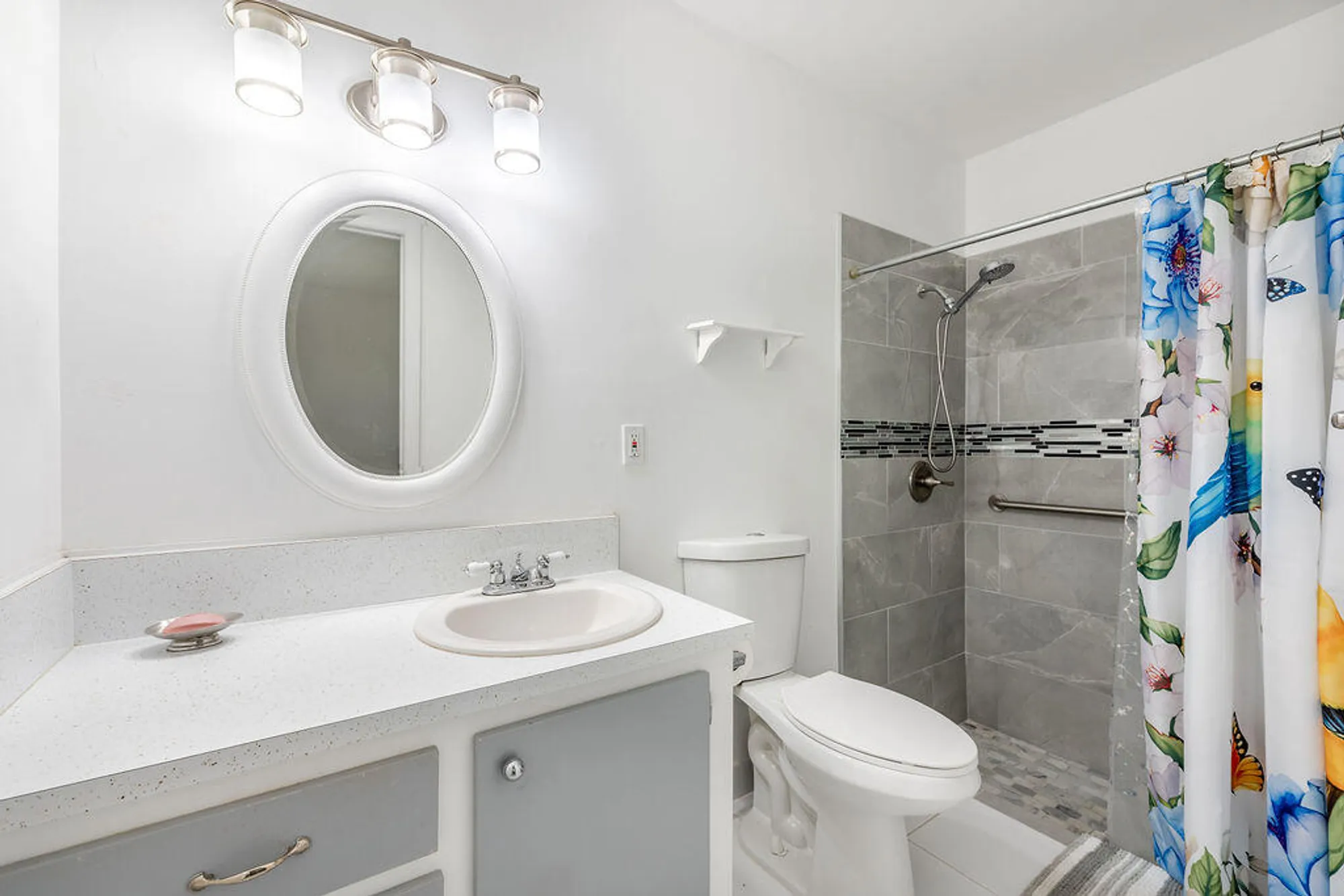 Property Slideshow image 11 of 32 | 2995 crosley dr w, West Palm Beach, FL, 33415