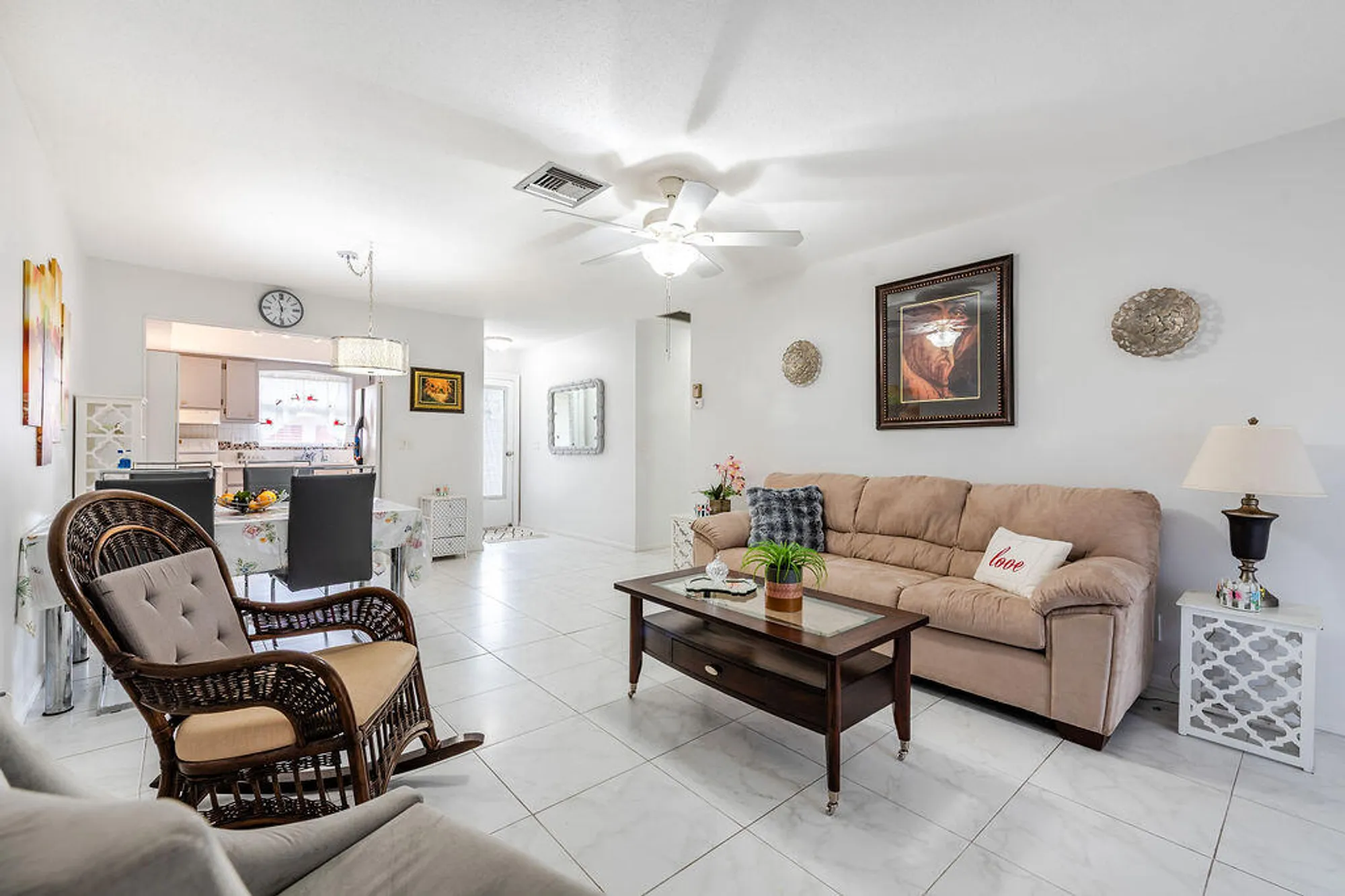 Property Slideshow image 5 of 32 | 2995 crosley dr w, West Palm Beach, FL, 33415