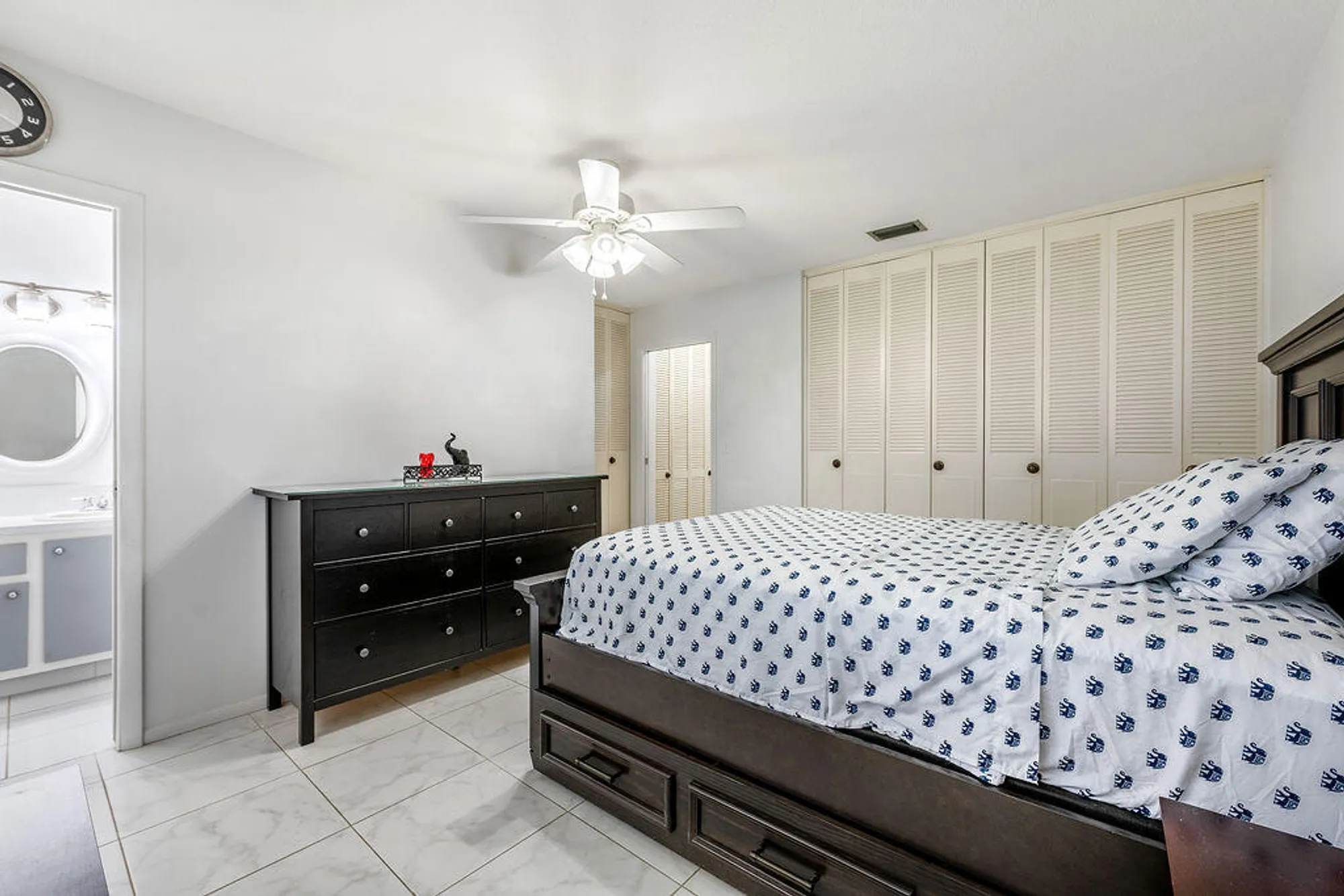 Property Slideshow image 15 of 32 | 2995 crosley dr w, West Palm Beach, FL, 33415