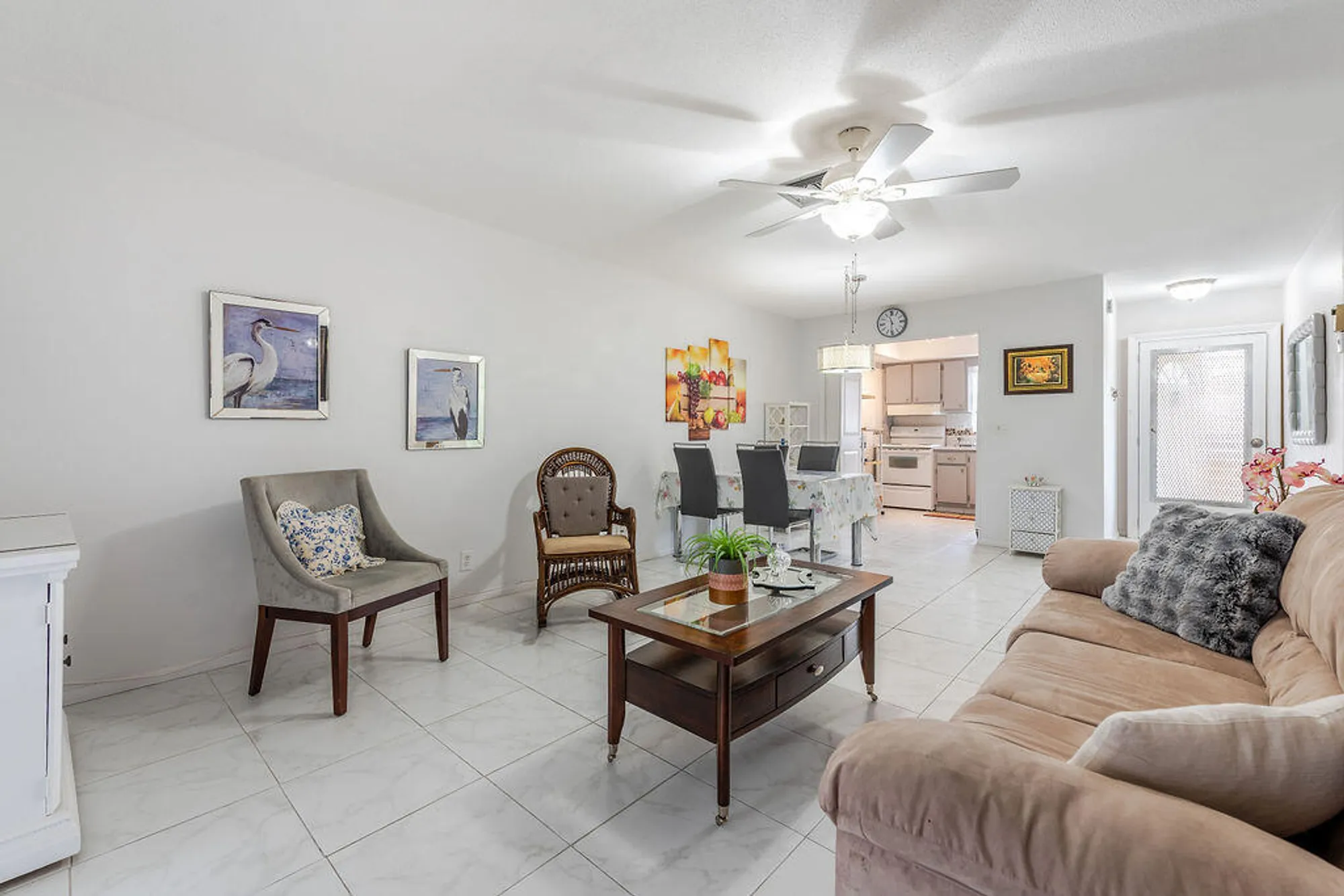 Property Slideshow image 20 of 32 | 2995 crosley dr w, West Palm Beach, FL, 33415