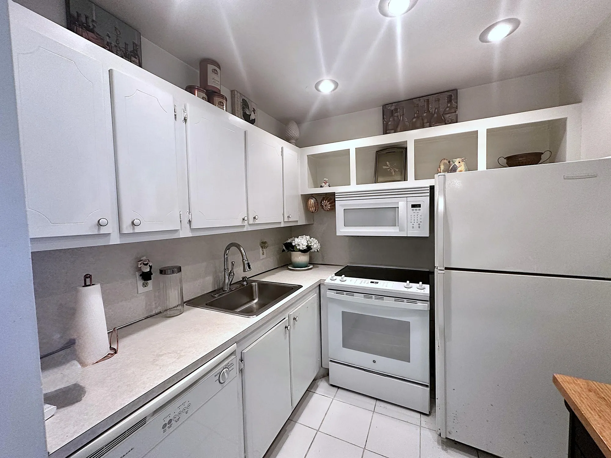 Property Slideshow image 2 of 47 | 454 tilford u, Deerfield Beach, FL, 33442