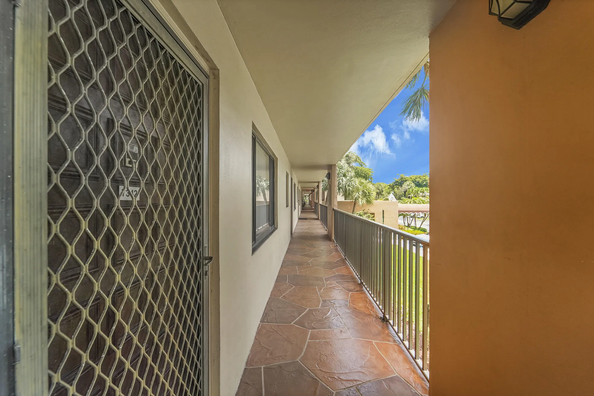 Property Slideshow image 3 of 35 | 7342 ashmont cir 203, Tamarac, FL, 33321