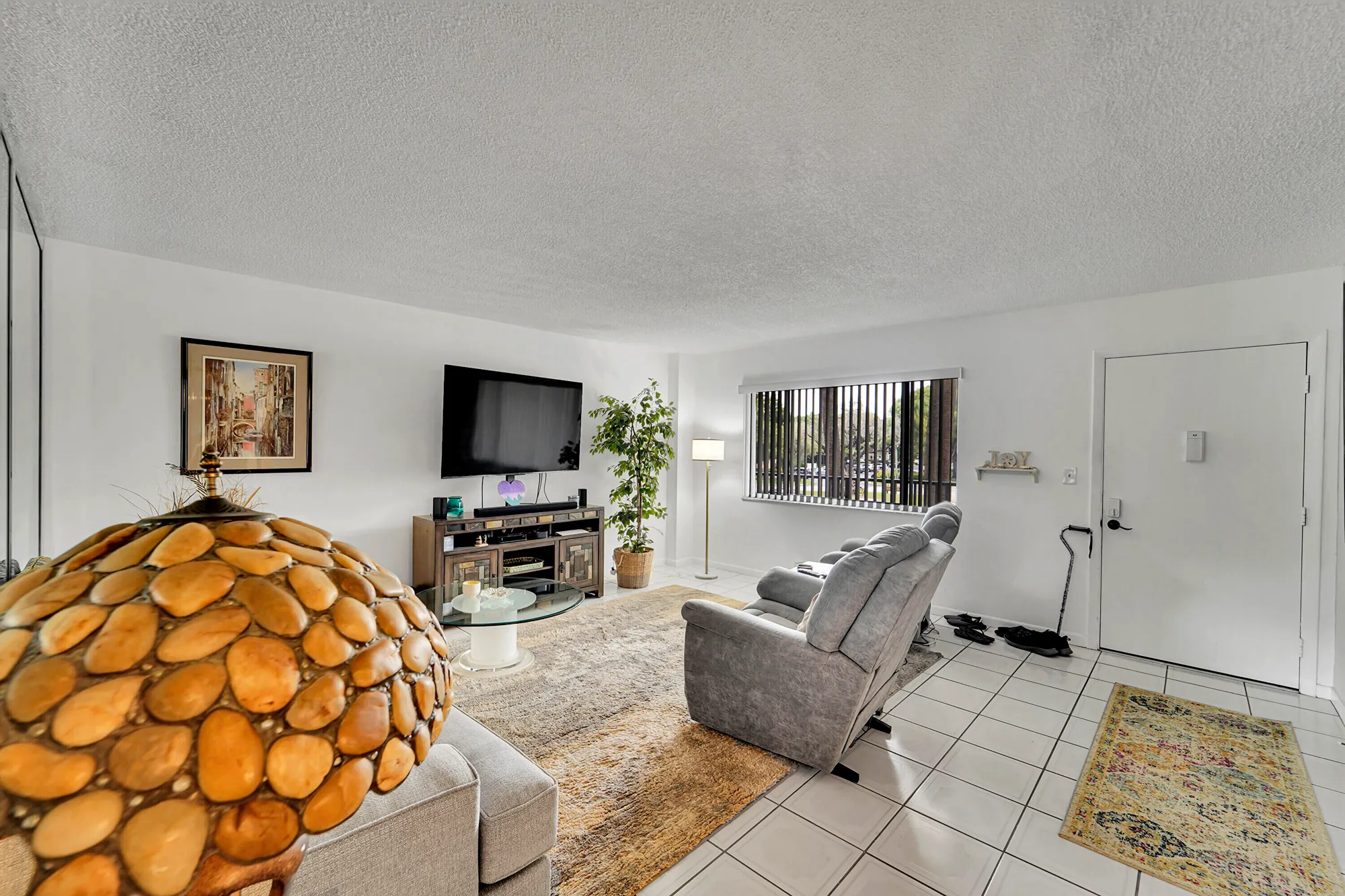 Property Slideshow image 6 of 35 | 7342 ashmont cir 203, Tamarac, FL, 33321