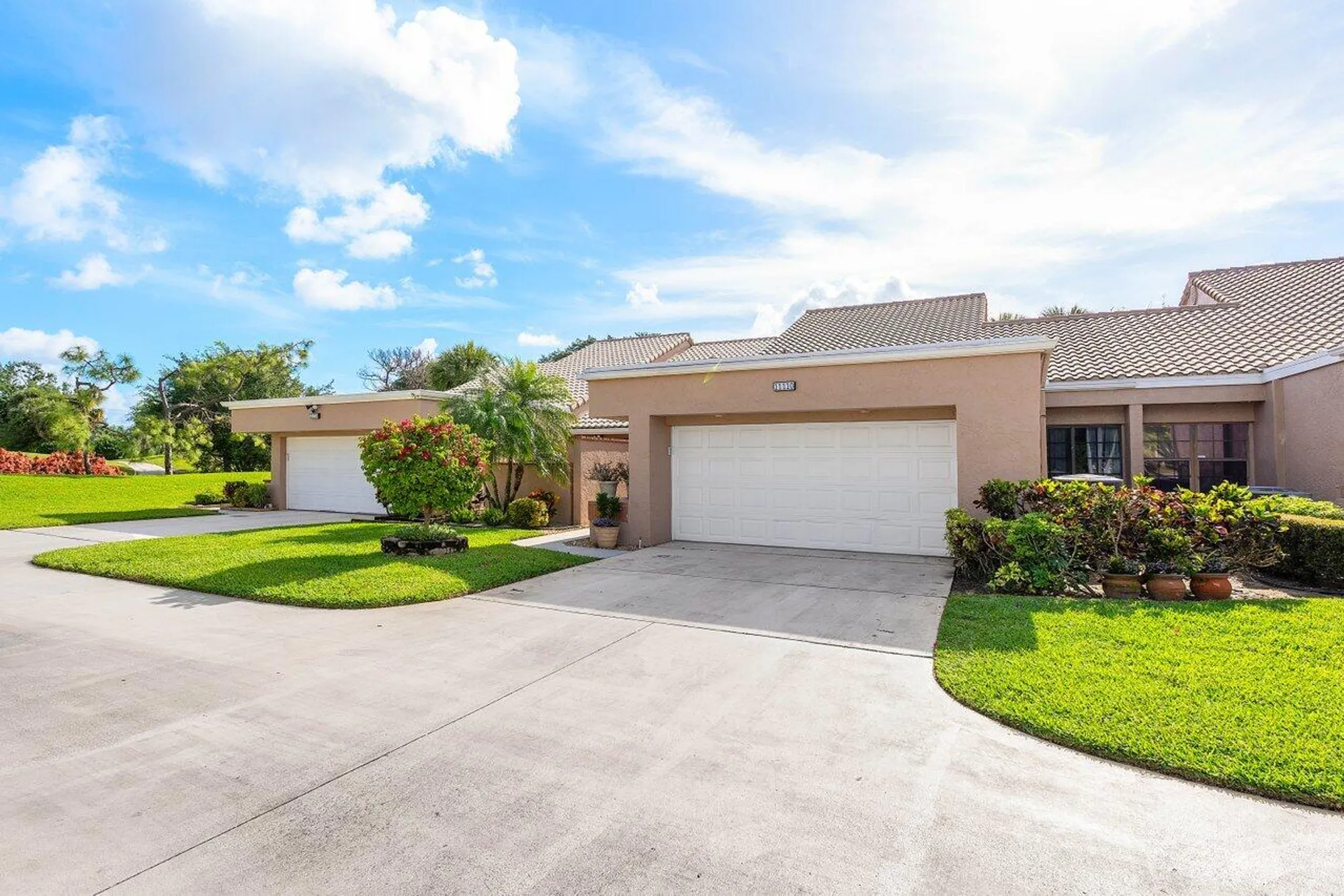 Property Slideshow image 4 of 51 | 11110 applegate cir, Boynton Beach, FL, 33437