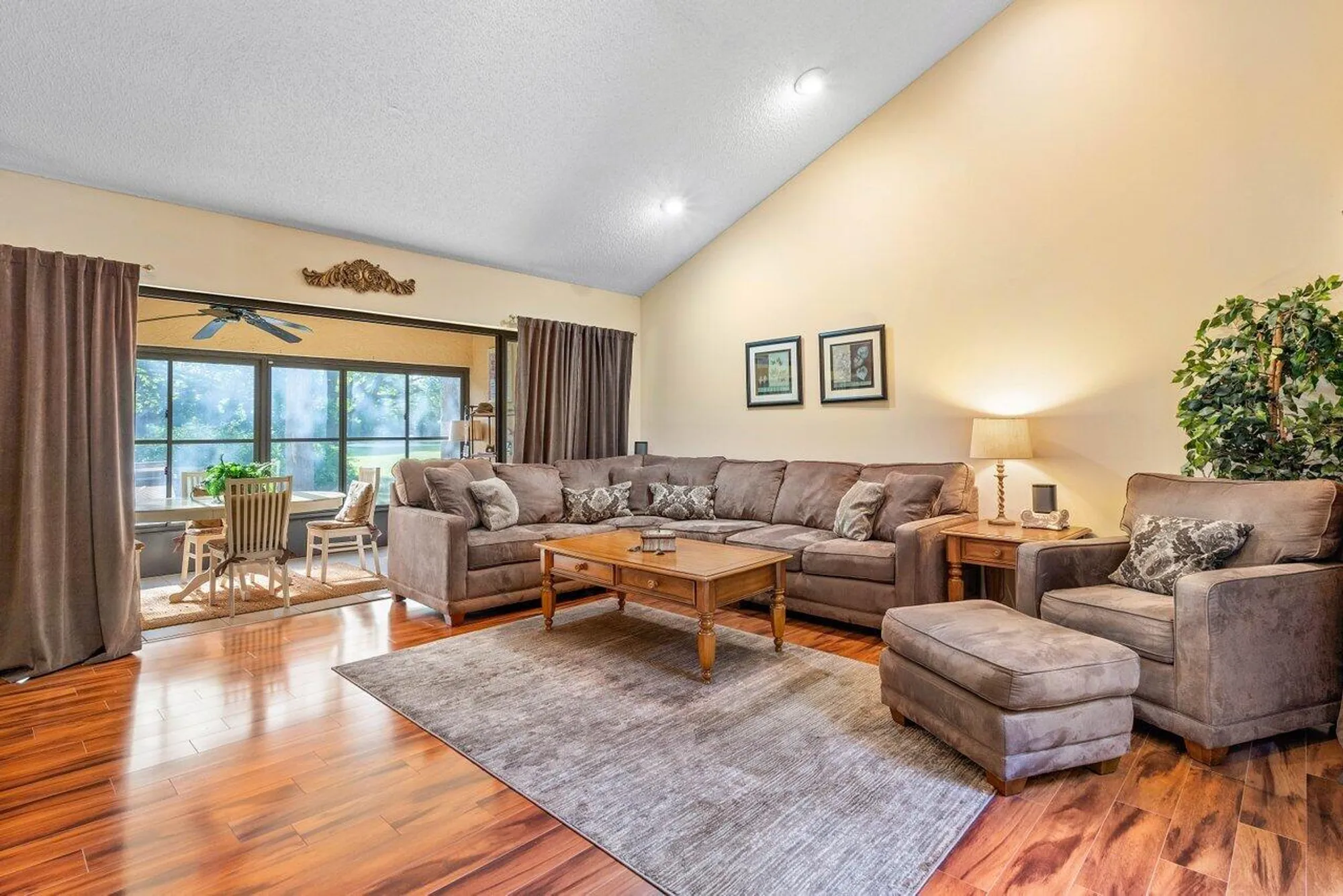 Property Slideshow image 10 of 51 | 11110 applegate cir, Boynton Beach, FL, 33437