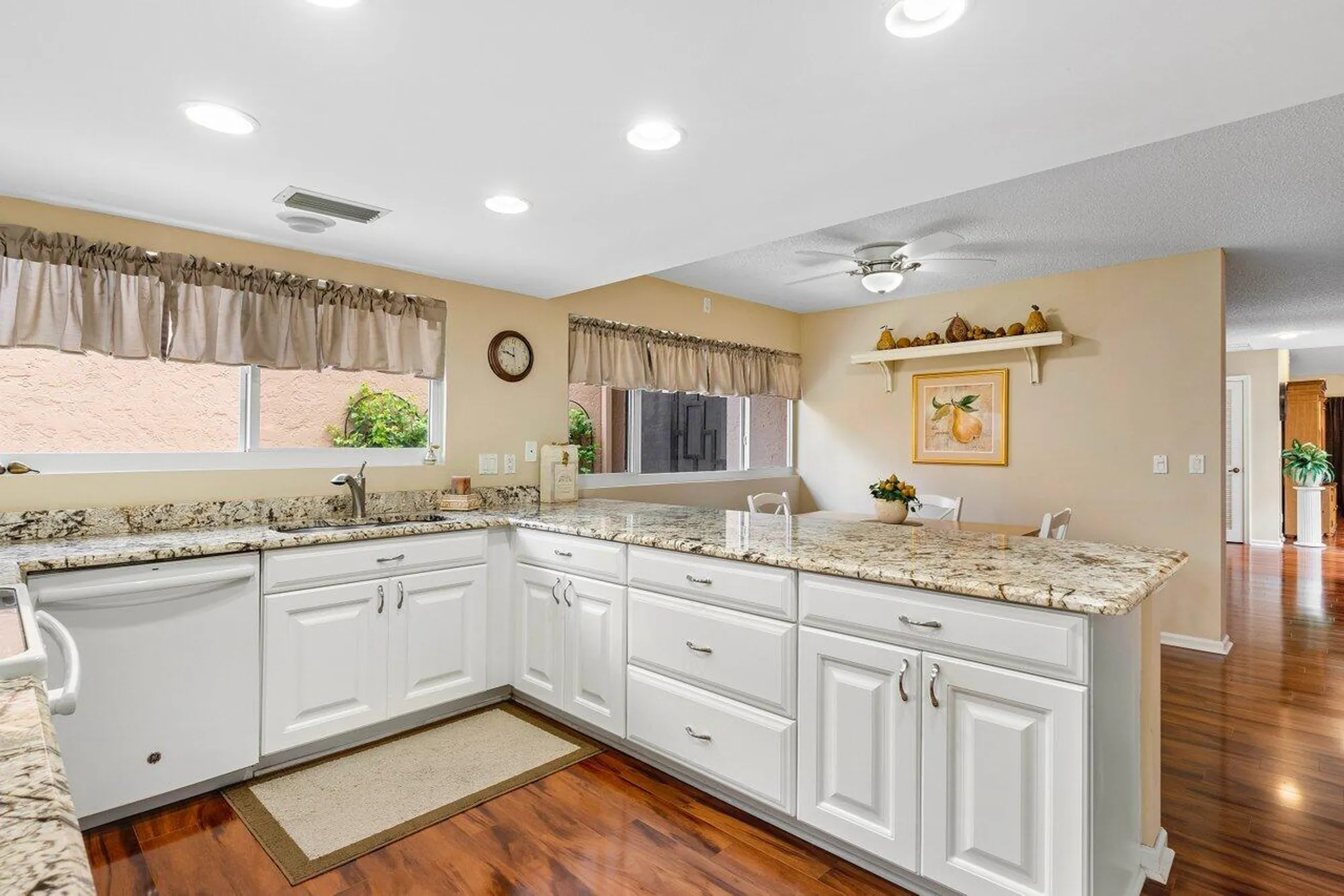 Property Slideshow image 18 of 51 | 11110 applegate cir, Boynton Beach, FL, 33437