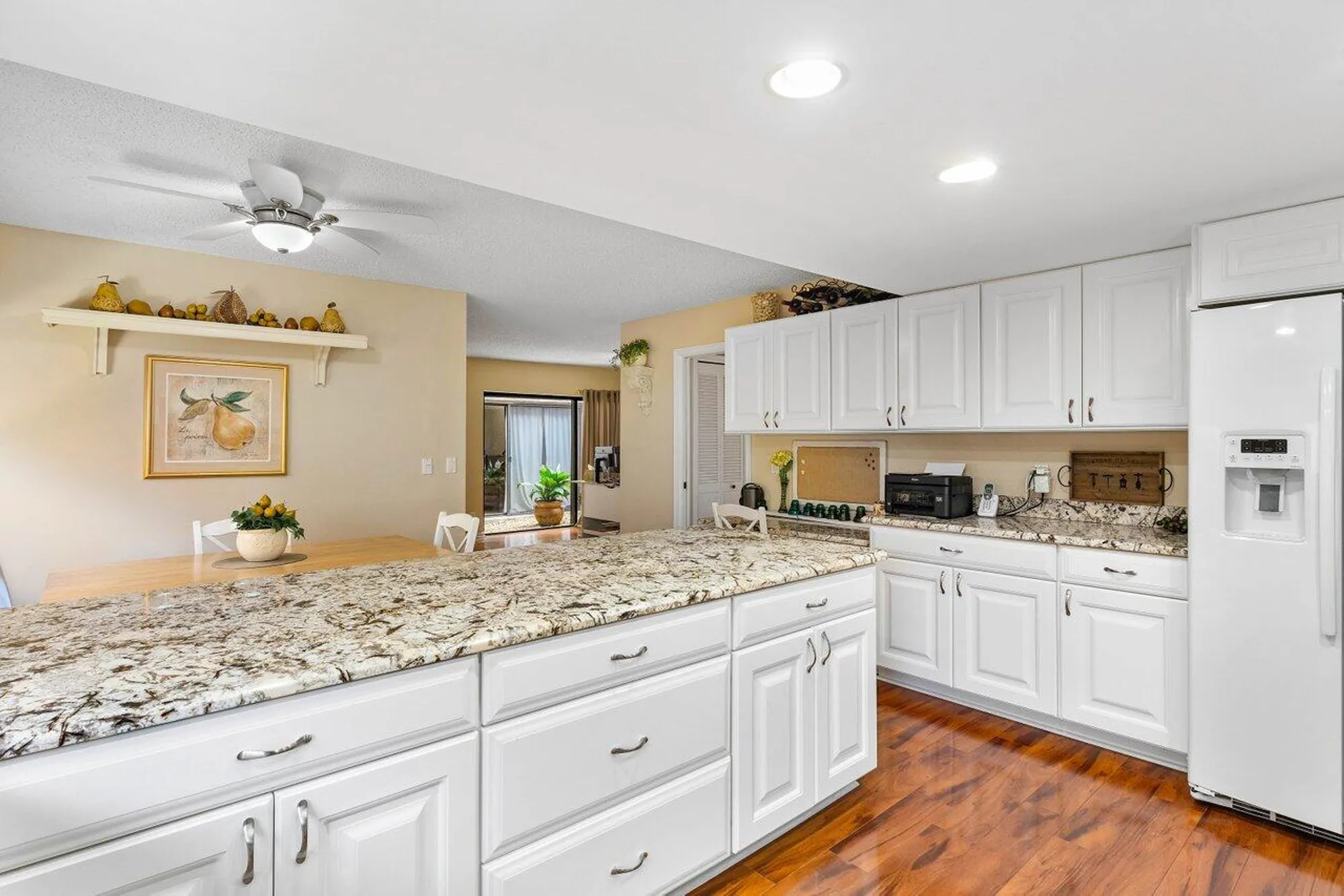 Property Slideshow image 19 of 51 | 11110 applegate cir, Boynton Beach, FL, 33437