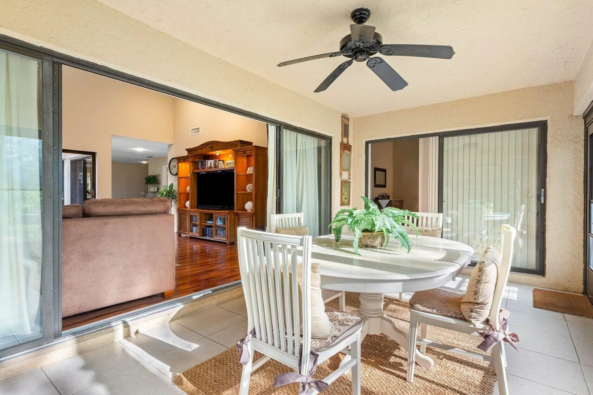 Property Slideshow image 30 of 51 | 11110 applegate cir, Boynton Beach, FL, 33437