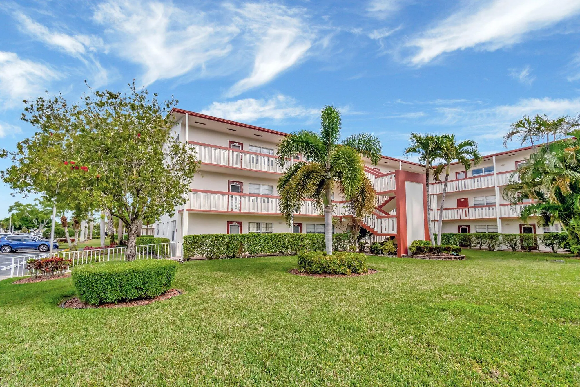 Property Slideshow image 3 of 84 | 239 brighton f, Boca Raton, FL, 33434