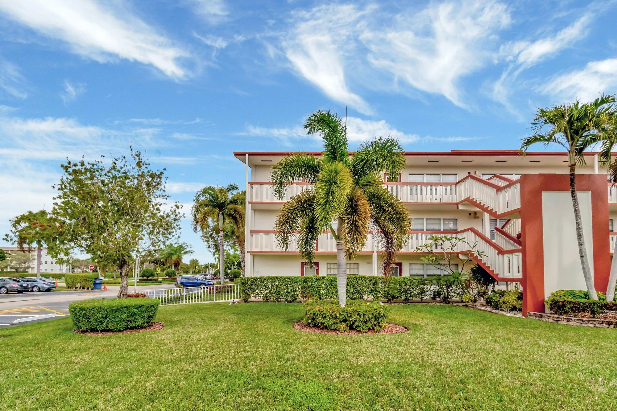 Property Slideshow image 4 of 84 | 239 brighton f, Boca Raton, FL, 33434