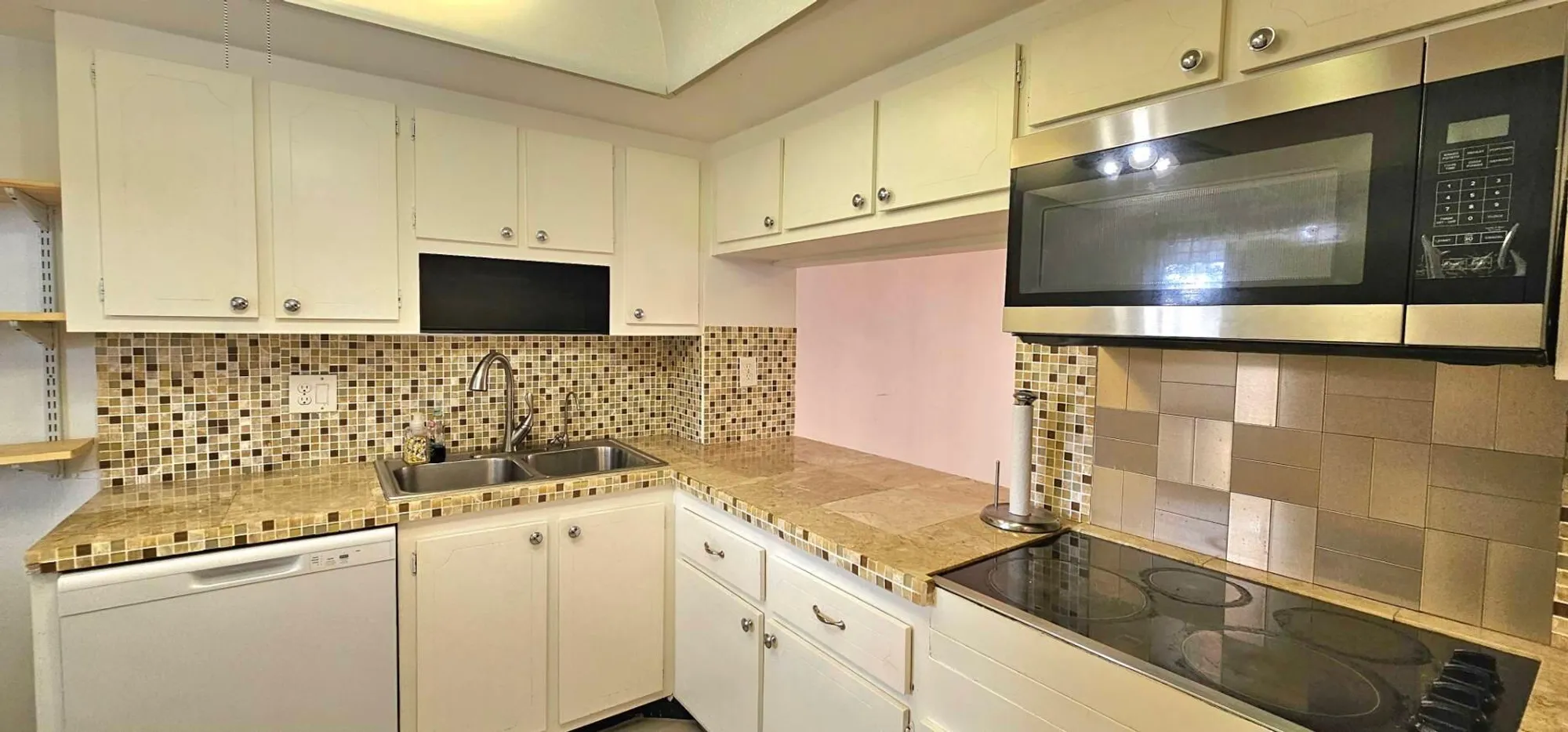 Property Slideshow image 14 of 37 | 9818 marina blvd apt 1226, Boca Raton, FL, 33428