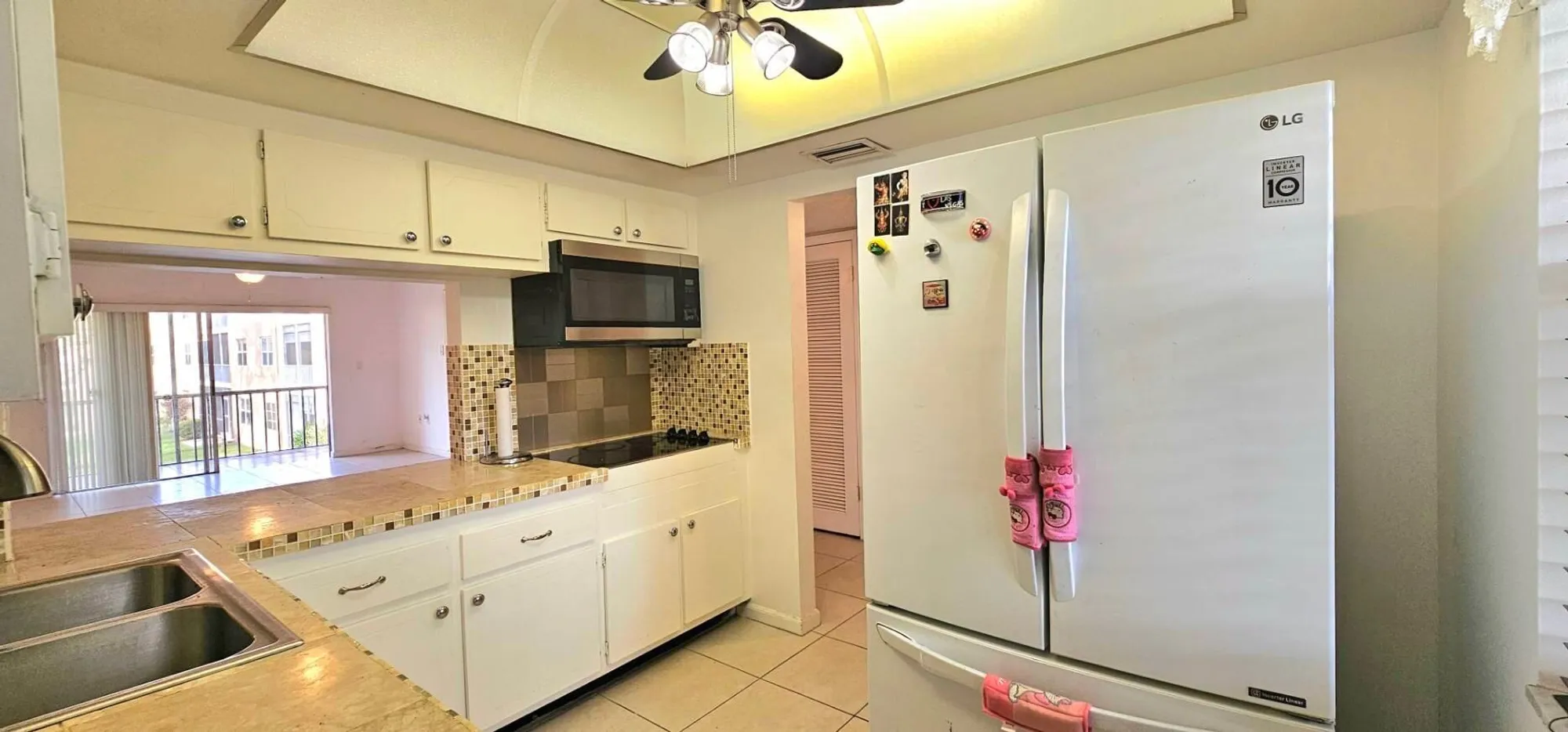 Property Slideshow image 13 of 37 | 9818 marina blvd apt 1226, Boca Raton, FL, 33428
