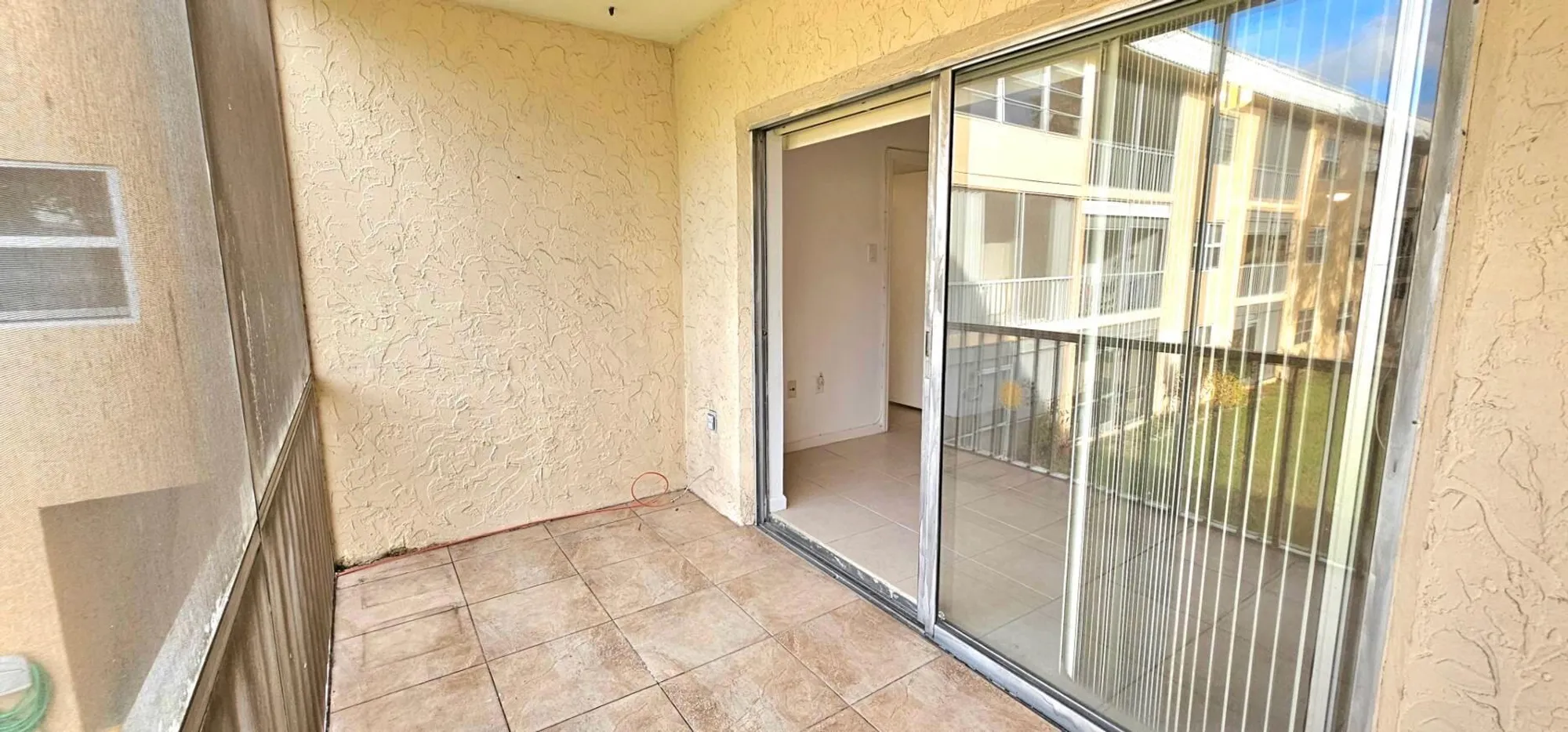 Property Slideshow image 19 of 37 | 9818 marina blvd apt 1226, Boca Raton, FL, 33428