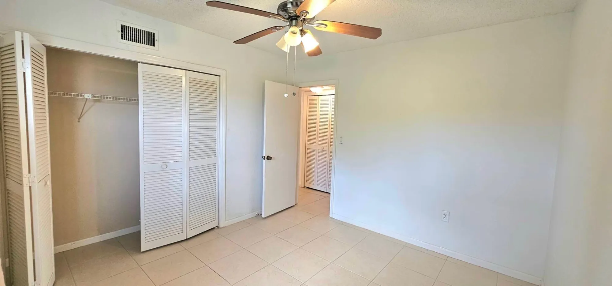 Property Slideshow image 21 of 37 | 9818 marina blvd apt 1226, Boca Raton, FL, 33428