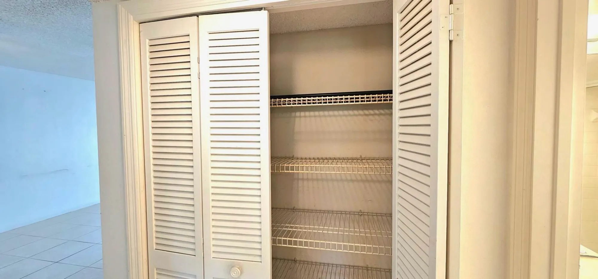 Property Slideshow image 23 of 37 | 9818 marina blvd apt 1226, Boca Raton, FL, 33428