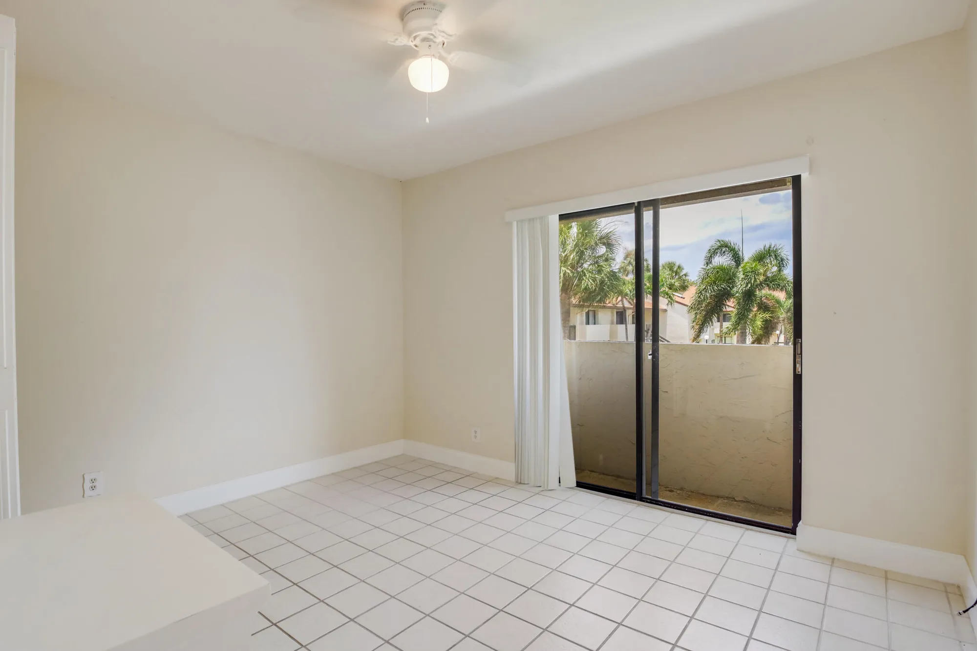 Property Slideshow image 16 of 23 | 3340 lucerne park dr, Greenacres, FL, 33467
