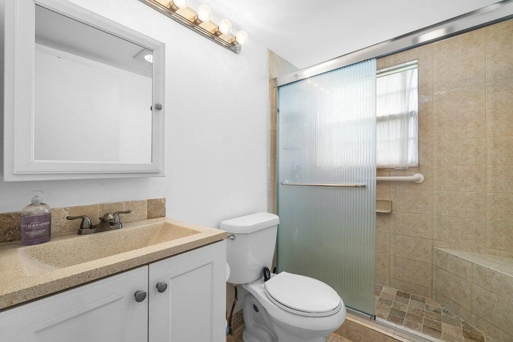 Property Slideshow image 13 of 19 | 281 fanshaw g, Boca Raton, FL, 33434