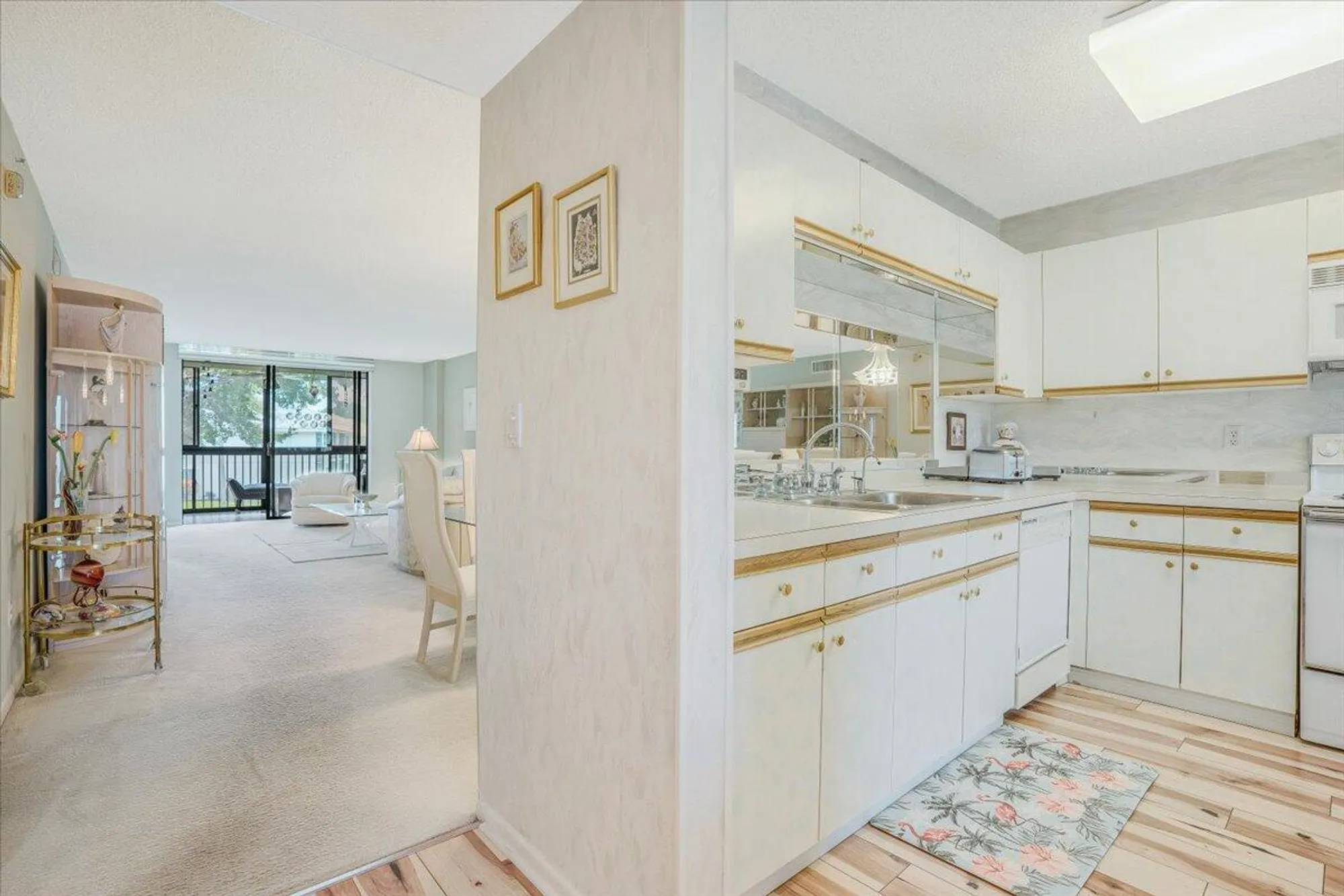 Property Slideshow image 6 of 33 | 15355 lakes of delray blvd 206, Delray Beach, FL, 33484