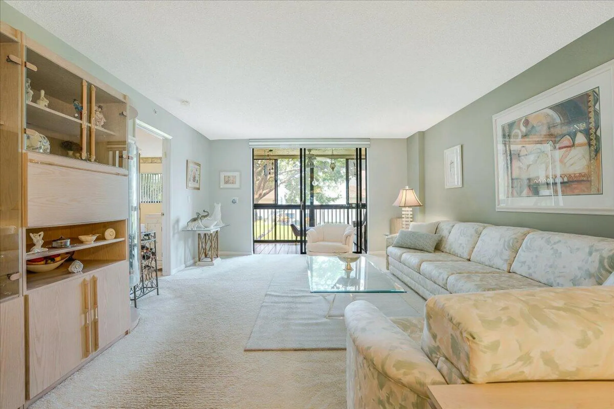 Property Slideshow image 10 of 33 | 15355 lakes of delray blvd 206, Delray Beach, FL, 33484