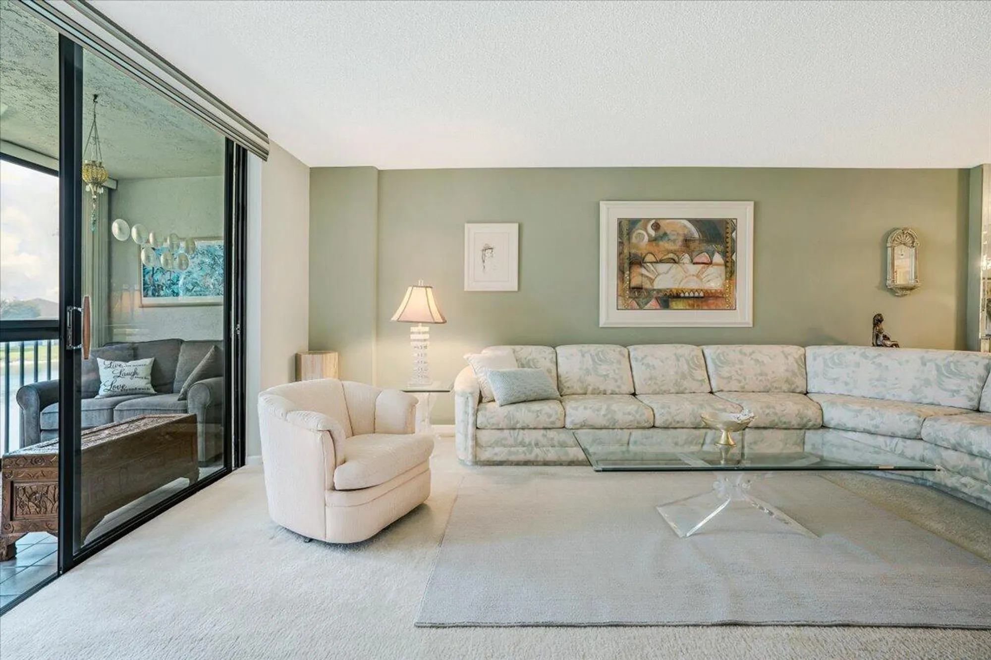 Property Slideshow image 17 of 33 | 15355 lakes of delray blvd 206, Delray Beach, FL, 33484