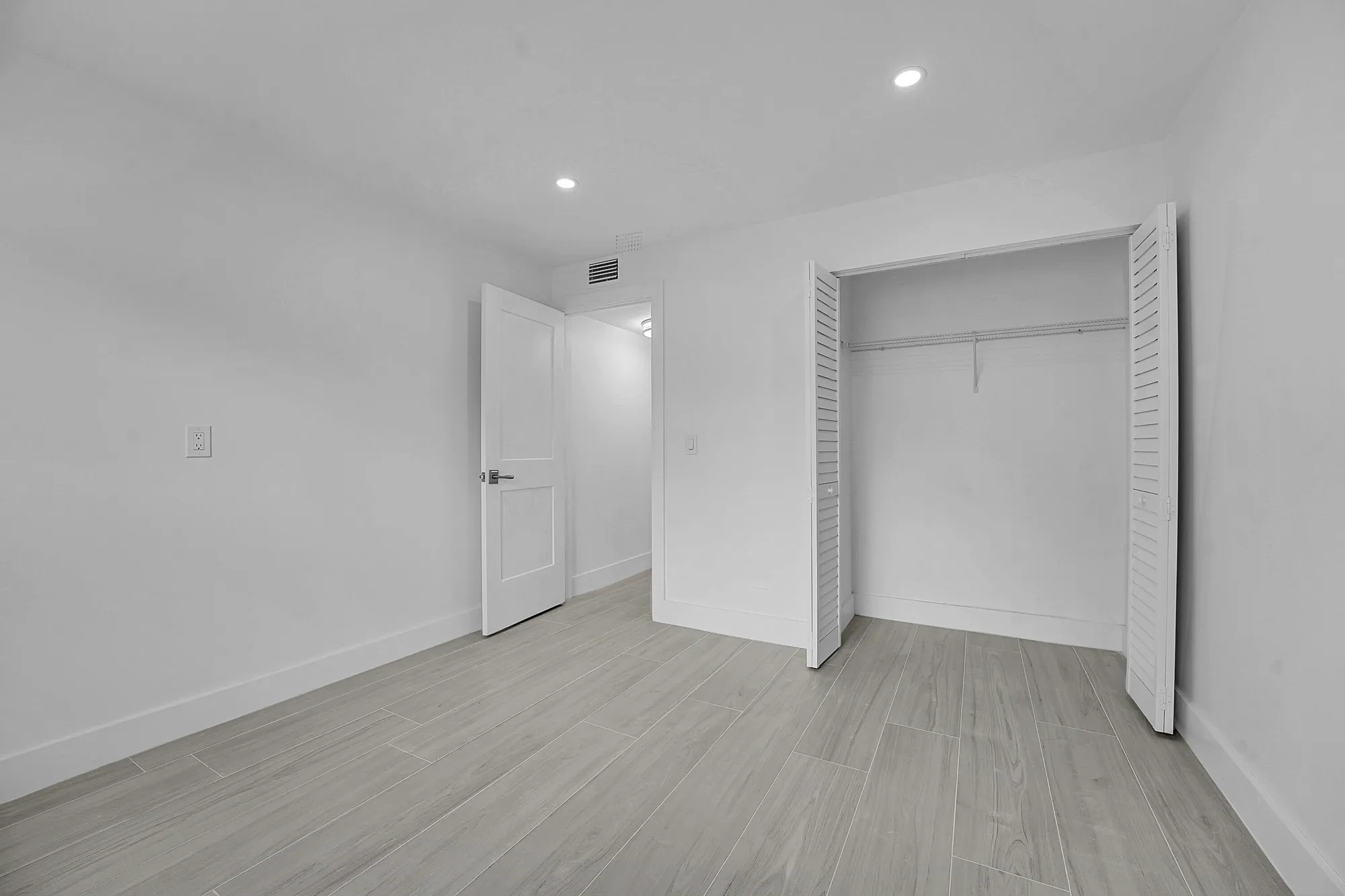 Property Slideshow image 20 of 24 | 3373 lucerne park dr, Greenacres, FL, 33467