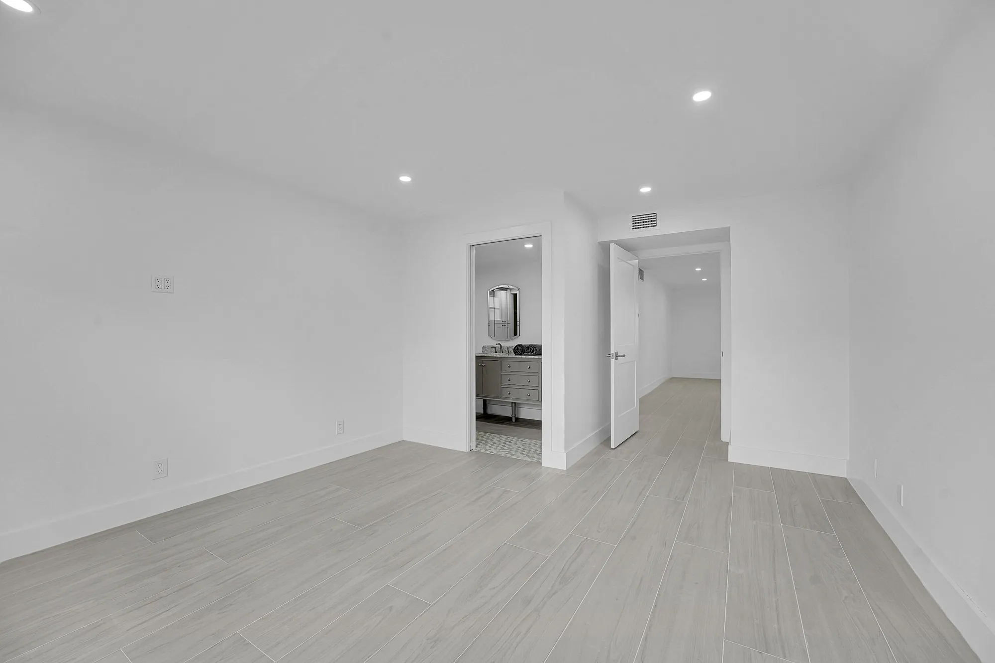 Property Slideshow image 13 of 24 | 3373 lucerne park dr, Greenacres, FL, 33467